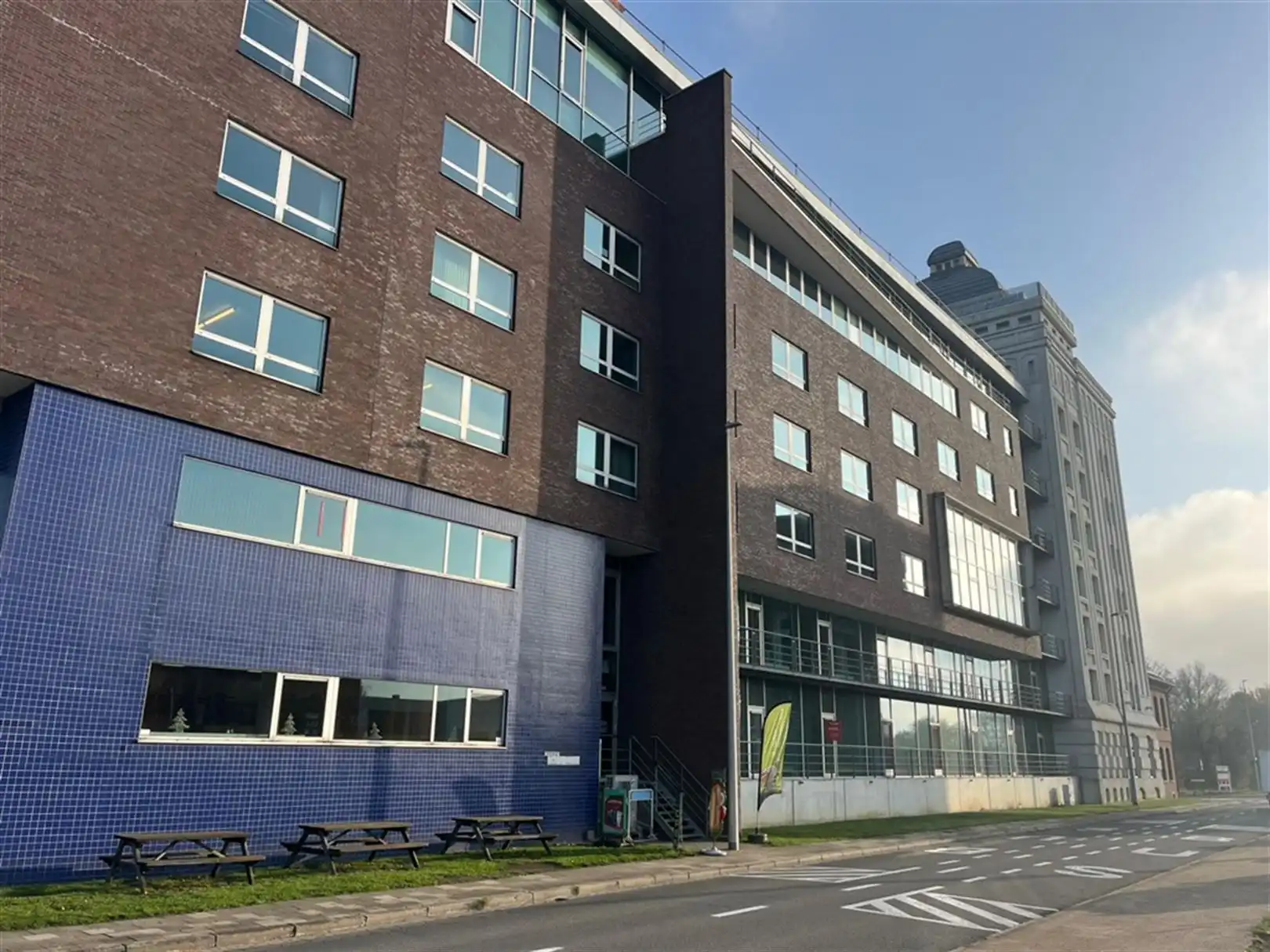 Kantoorgebouw foto 2