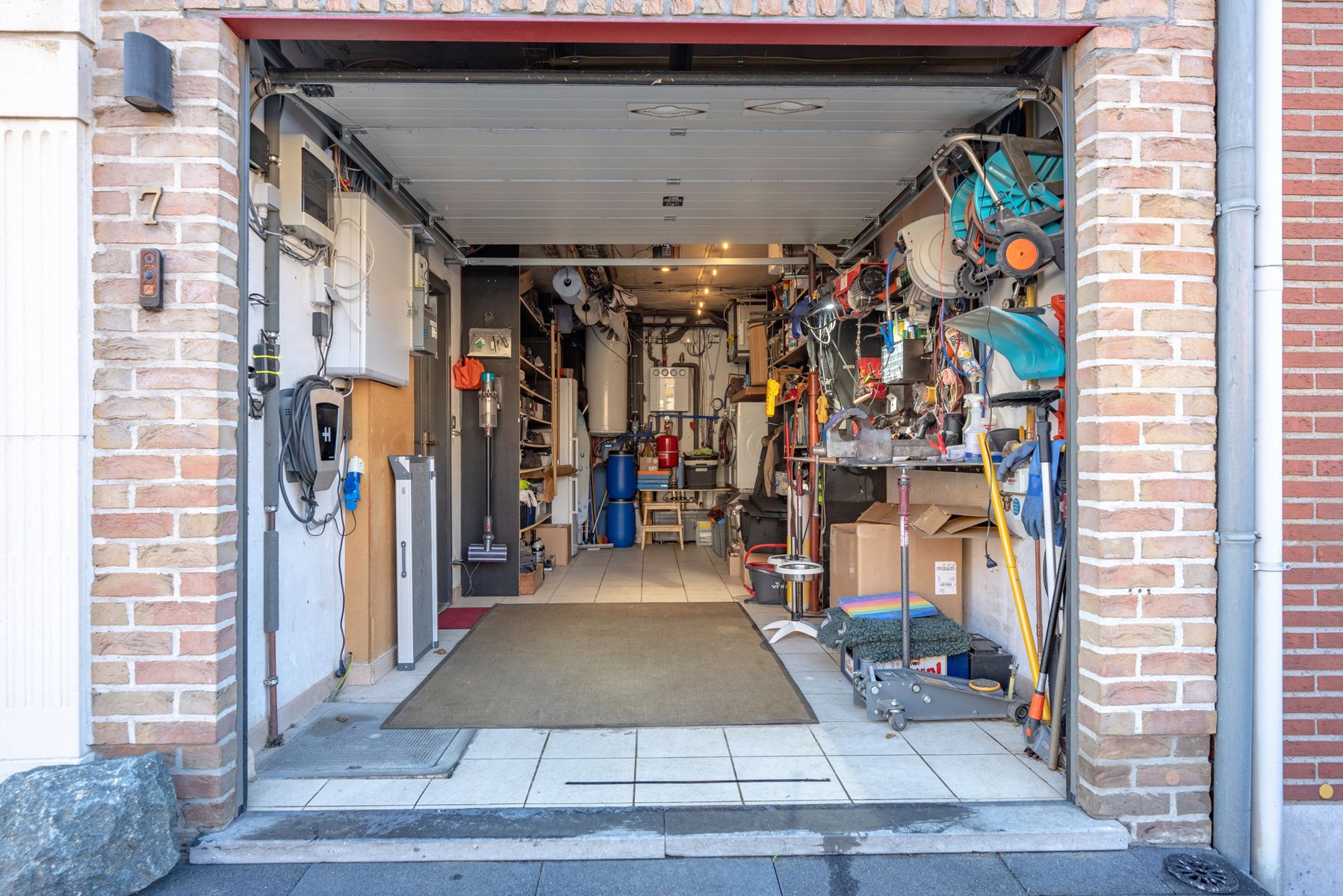 Instapklare woning met 5 slaapkamers in doodlopende straat foto 2