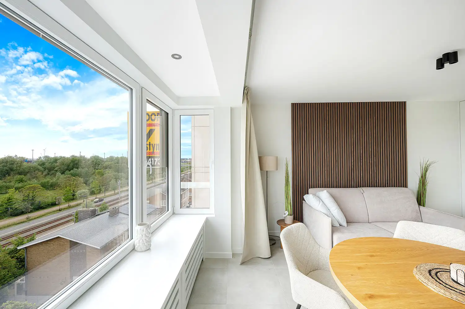 Volledig vernieuwd appartement met open zichten achter de Zeedijk foto 4