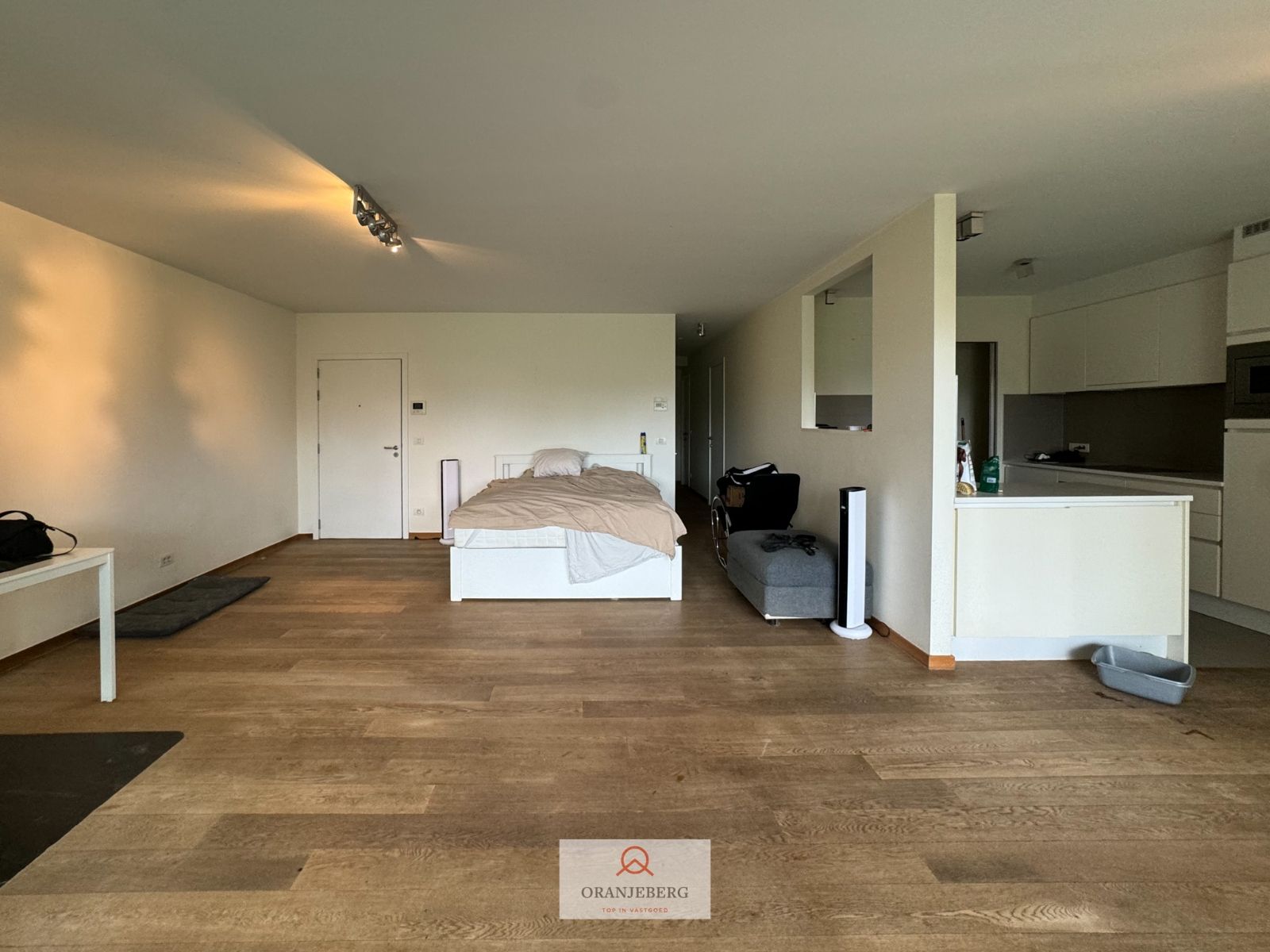 Instapklaar gelijkvloers 2 slpk appartement met tuin foto 2