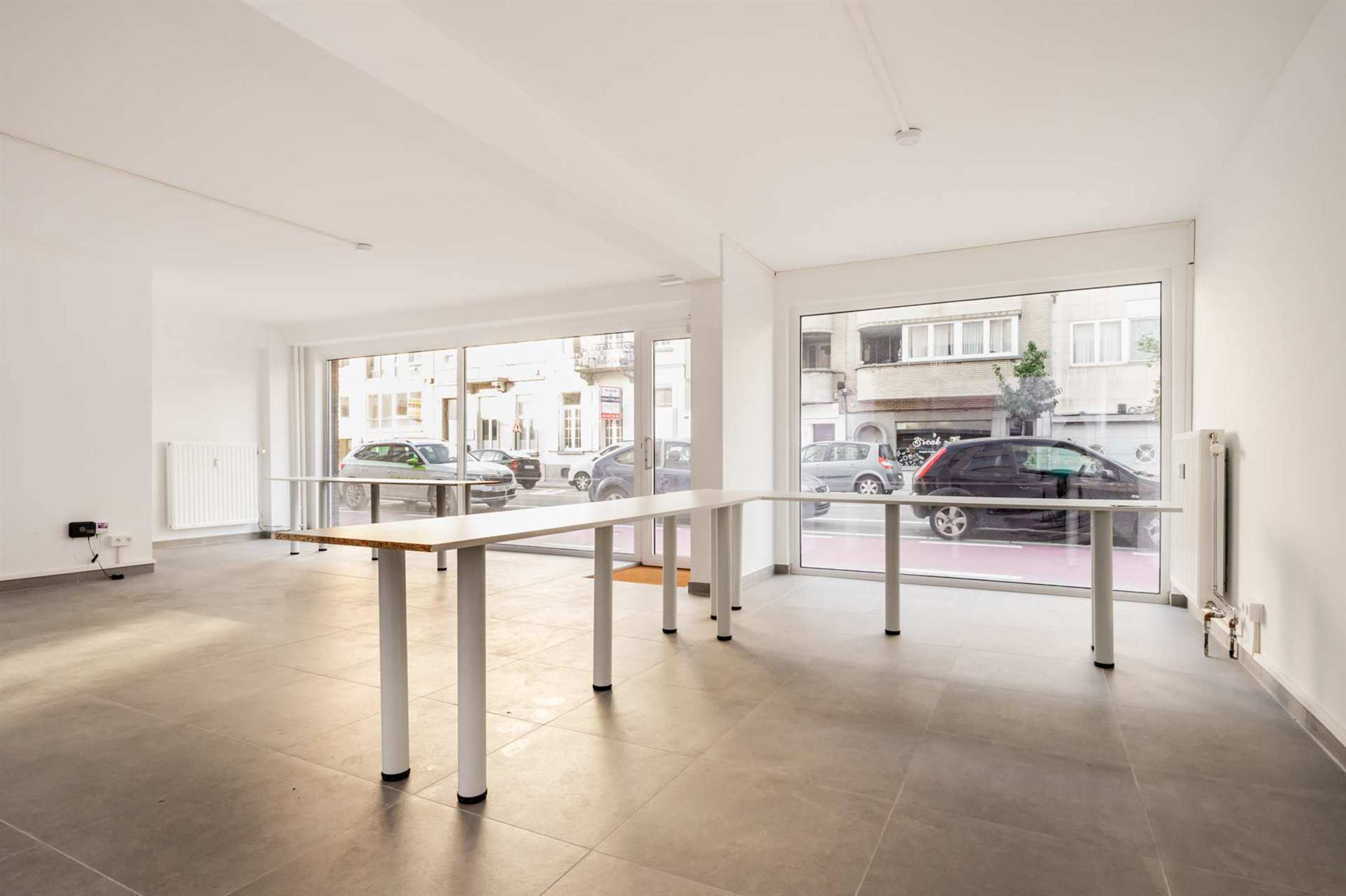 POP-UP - Recent gerenoveerde handelsruimte op toplocatie aan het station foto 2