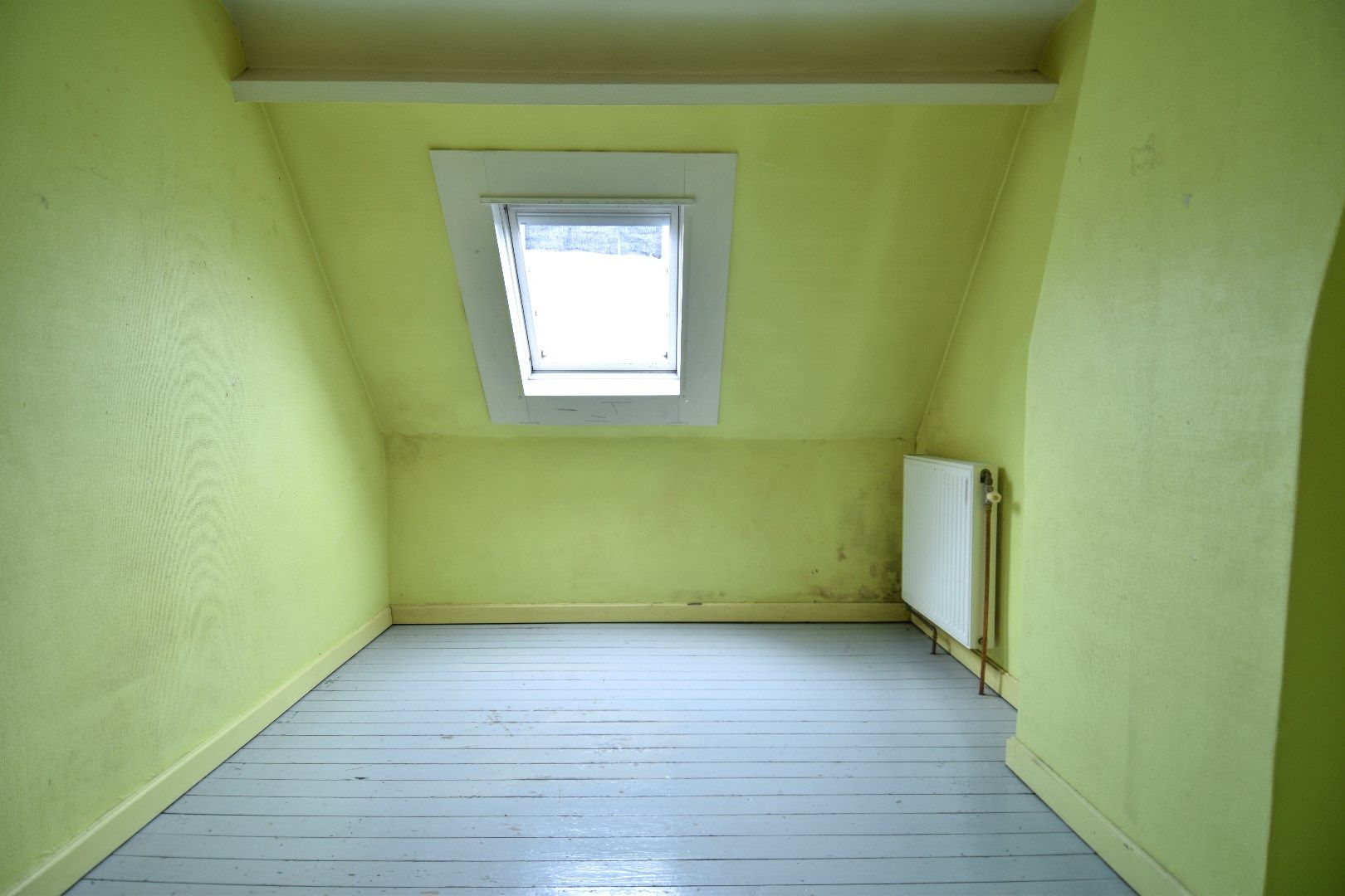 Ruime 3-slaapkamerwoning met bovenliggend appartement (woning) te koop in centrum-Kortrijk foto 8