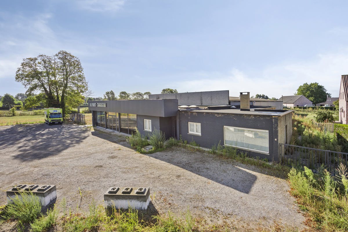 Magazijn met woonst en burelen in Adegem (Maldegem) foto 8
