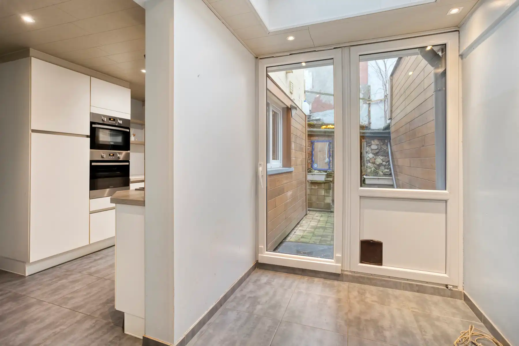 Woning met 6 slaapkamers. foto 4