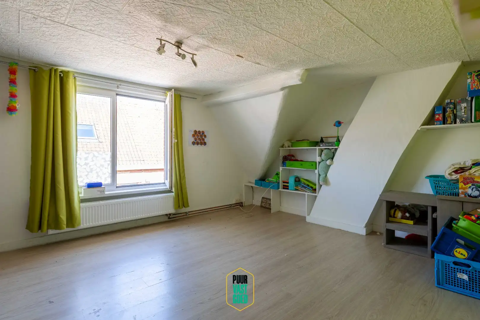Charmante gezinswoning met 4 slaapkamers op een uitstekende ligging in Sint-Andries. foto 15