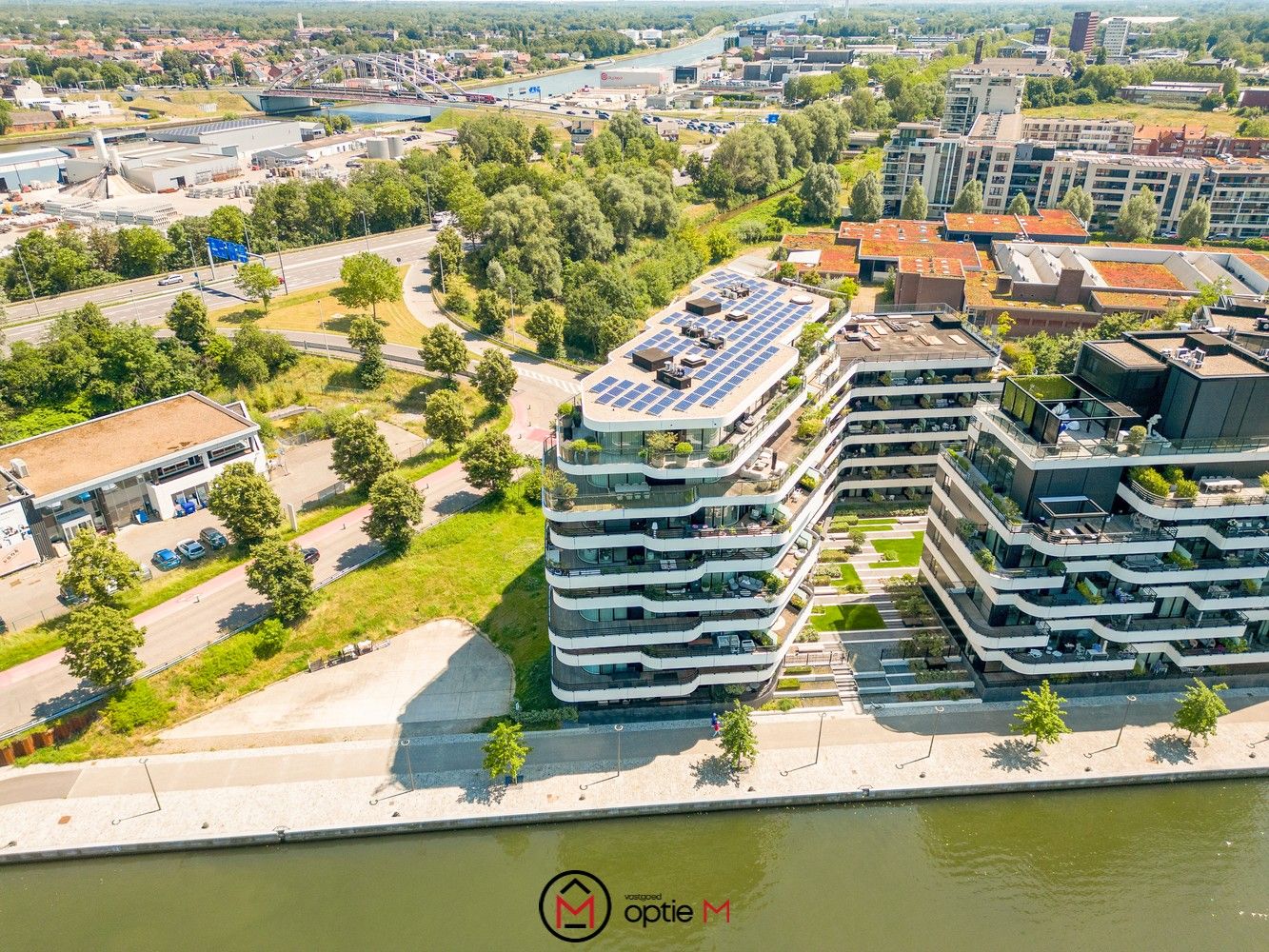 UNIEK RUIM APPARTEMENT 216 M2 MET RONDOM TERRAS VAN 223 M2 foto 20