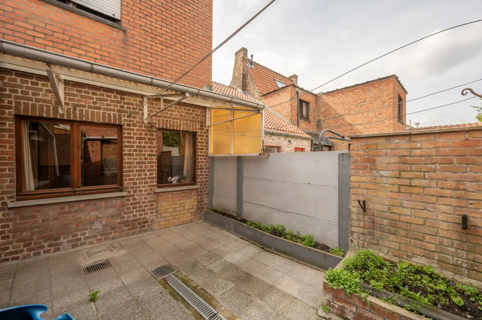 Karaktervolle Brugse woning met renovatiepotentieel vlakbij de Vesten foto 13