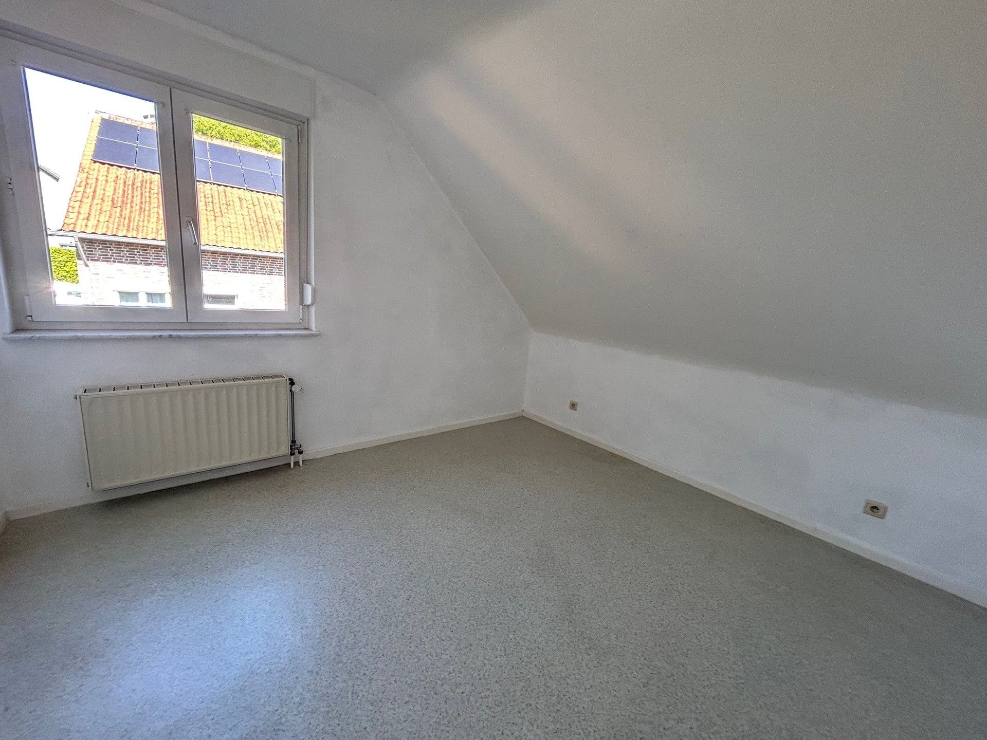 Ruime woning met aangelegde tuin in Rosmeer foto 25