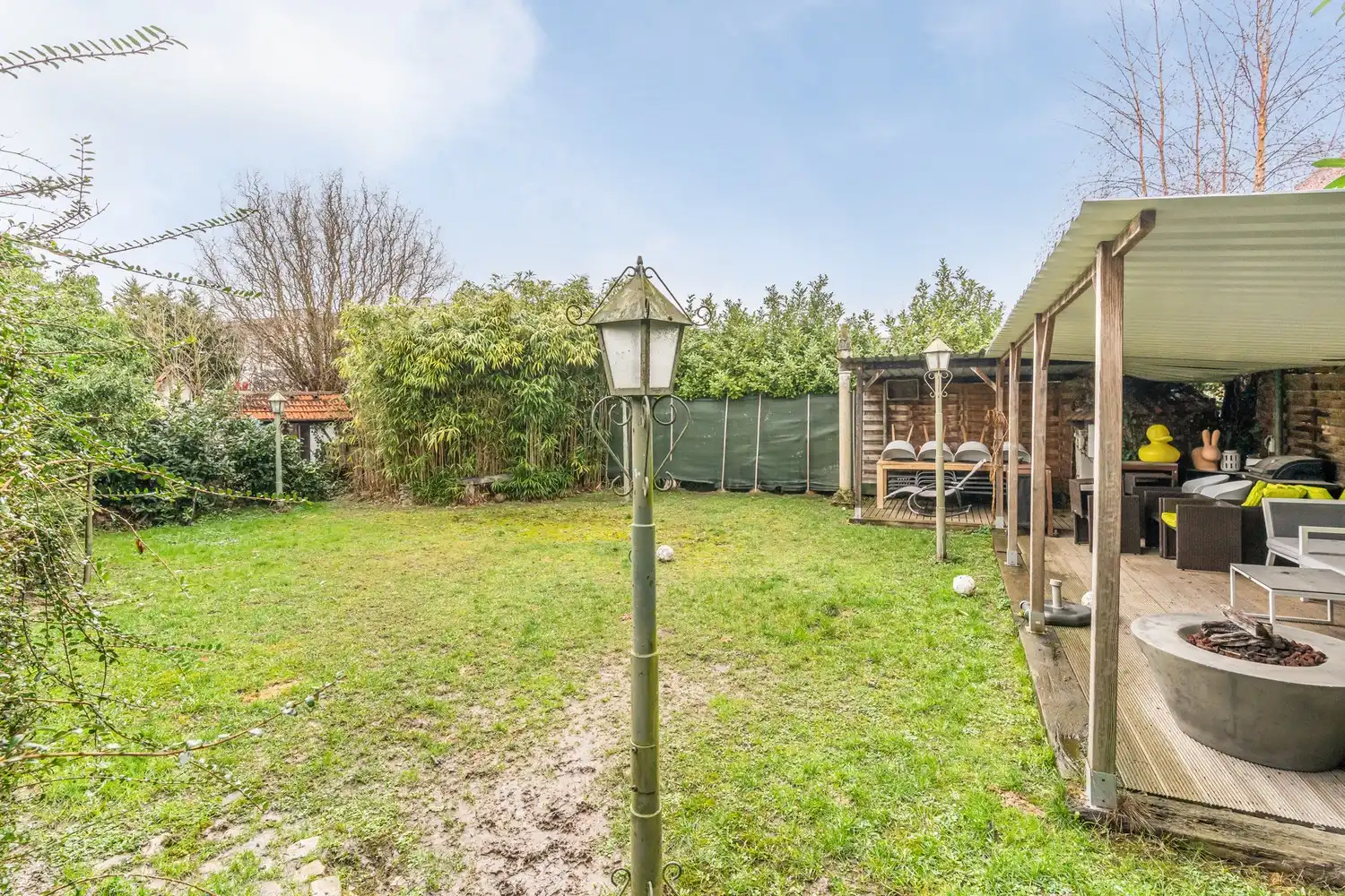 Halfopen gezinswoning met 3 slaapkamers, kelder en aangename tuin in Nieuwerkerken foto 21