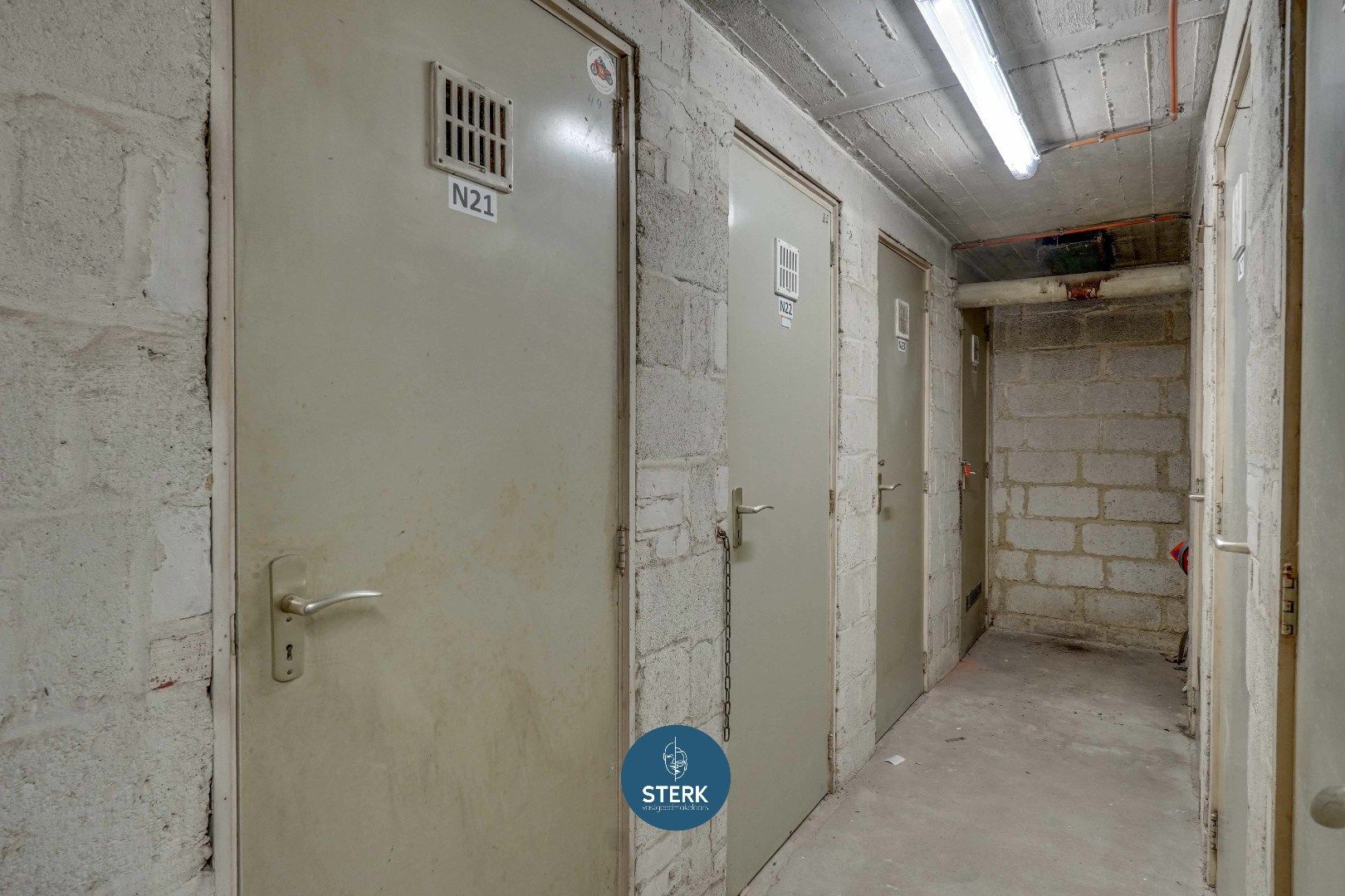 VERHUURD APPARTEMENT OP EEN UITSTEKENDE LOCATIE IN LANAKEN-CENTRUM !  foto 13