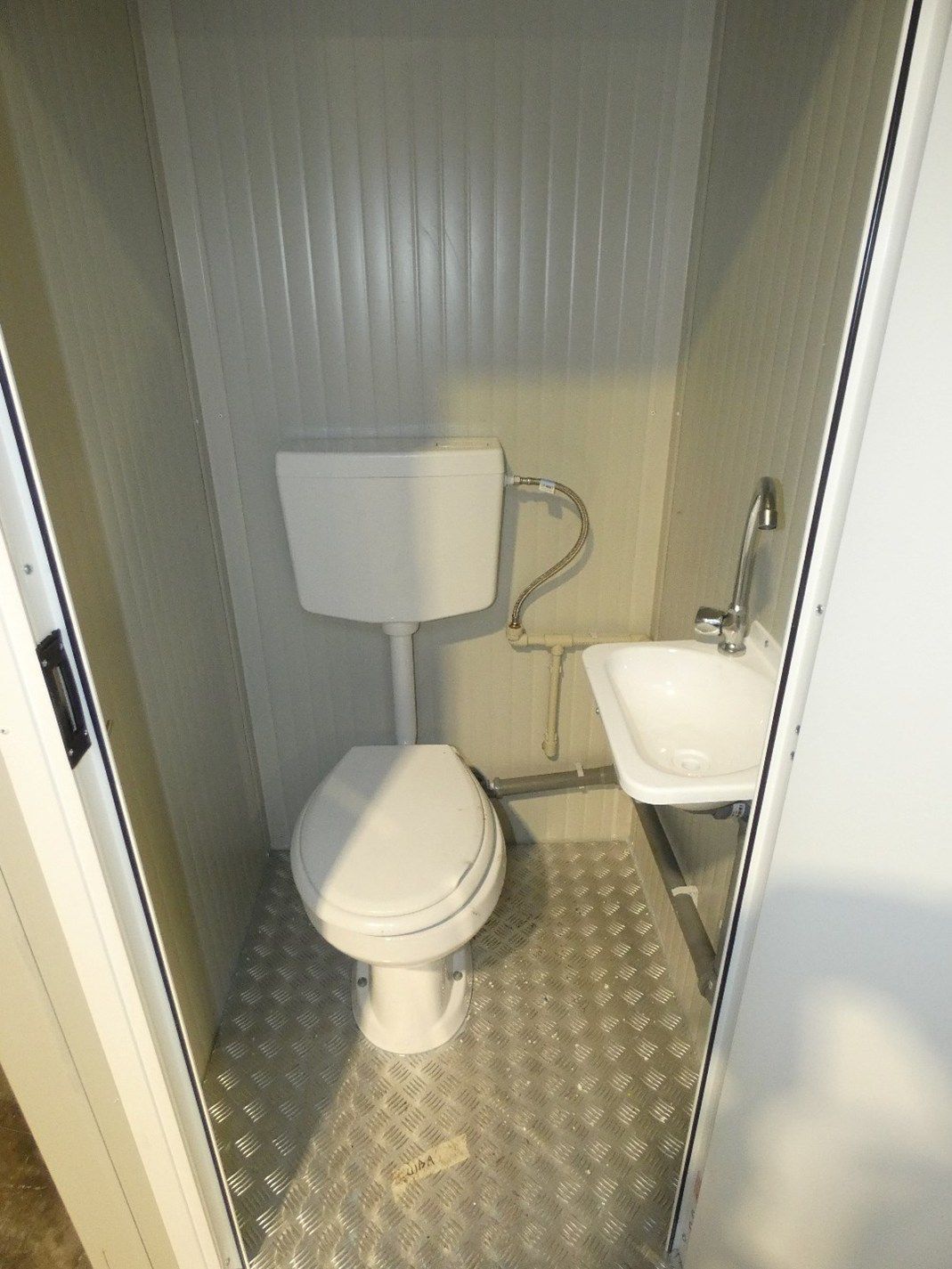 Loods - opslagruimte (225 m²), Industrieterrein Torhout foto 6