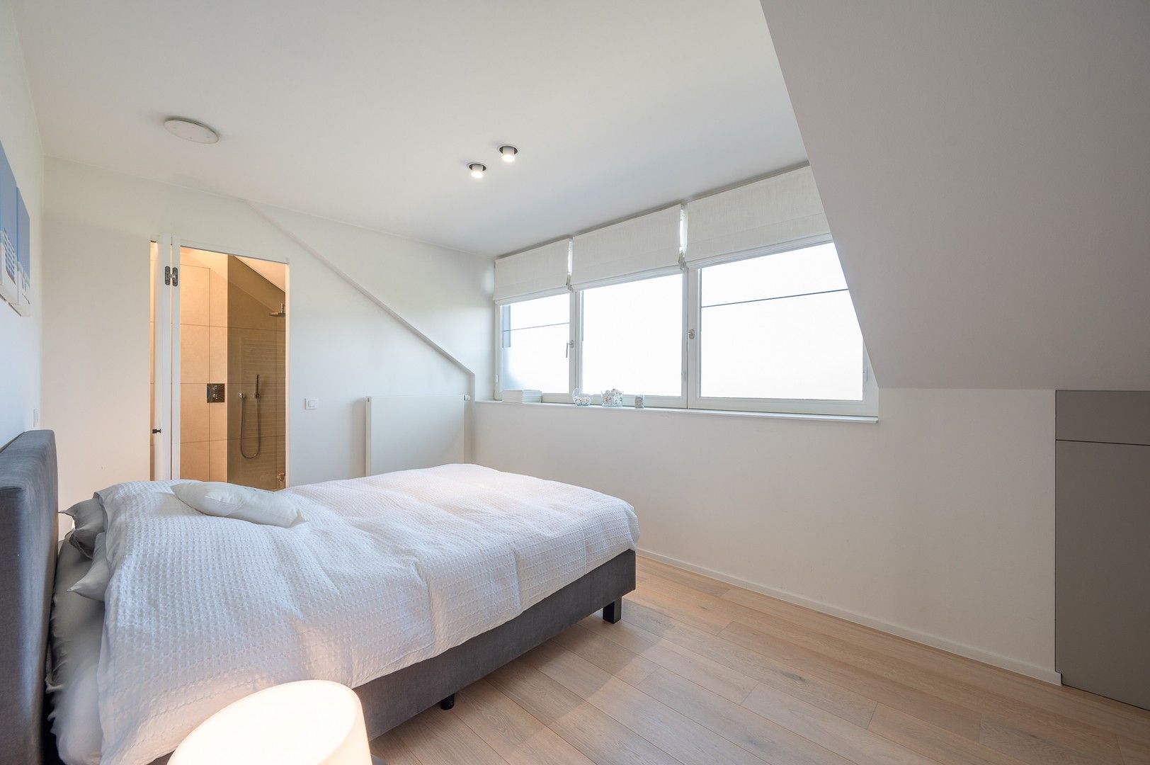 Uitzonderlijke eigendom met een uniek open zicht op de Hazegraspolders, vlakbij het Oosthoekplein. foto 23