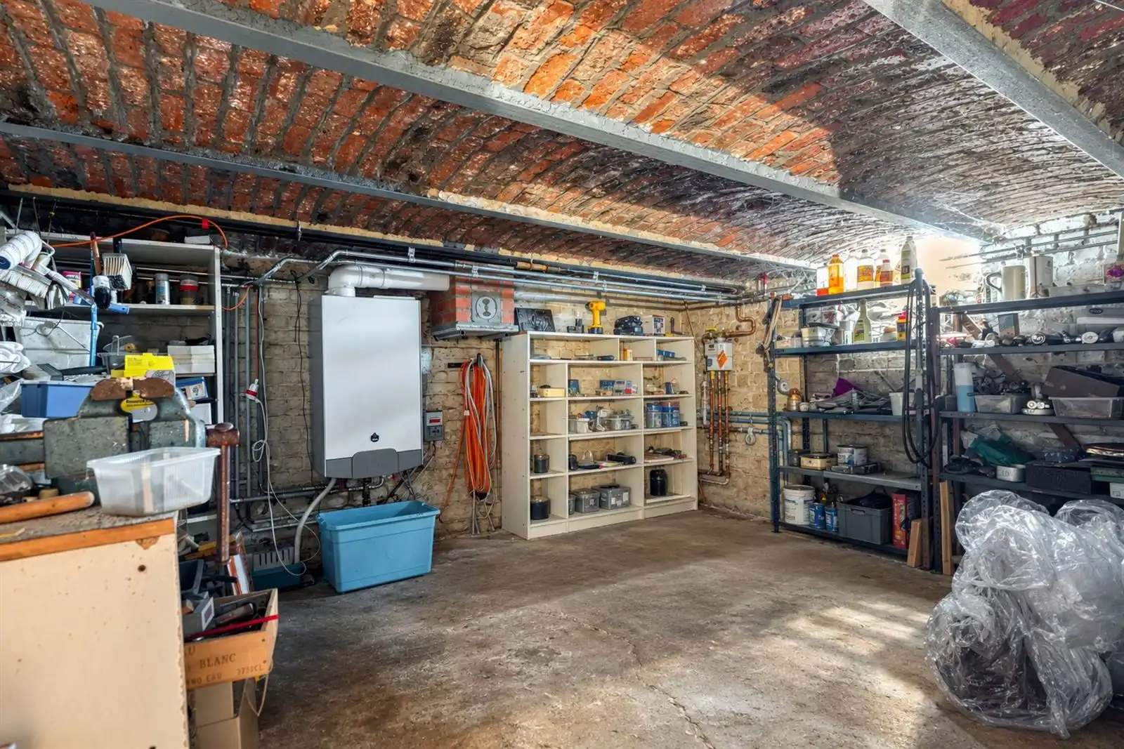 Te renoveren 3-gevelwoning met mogelijks 4 slaapkamers + garage foto 22