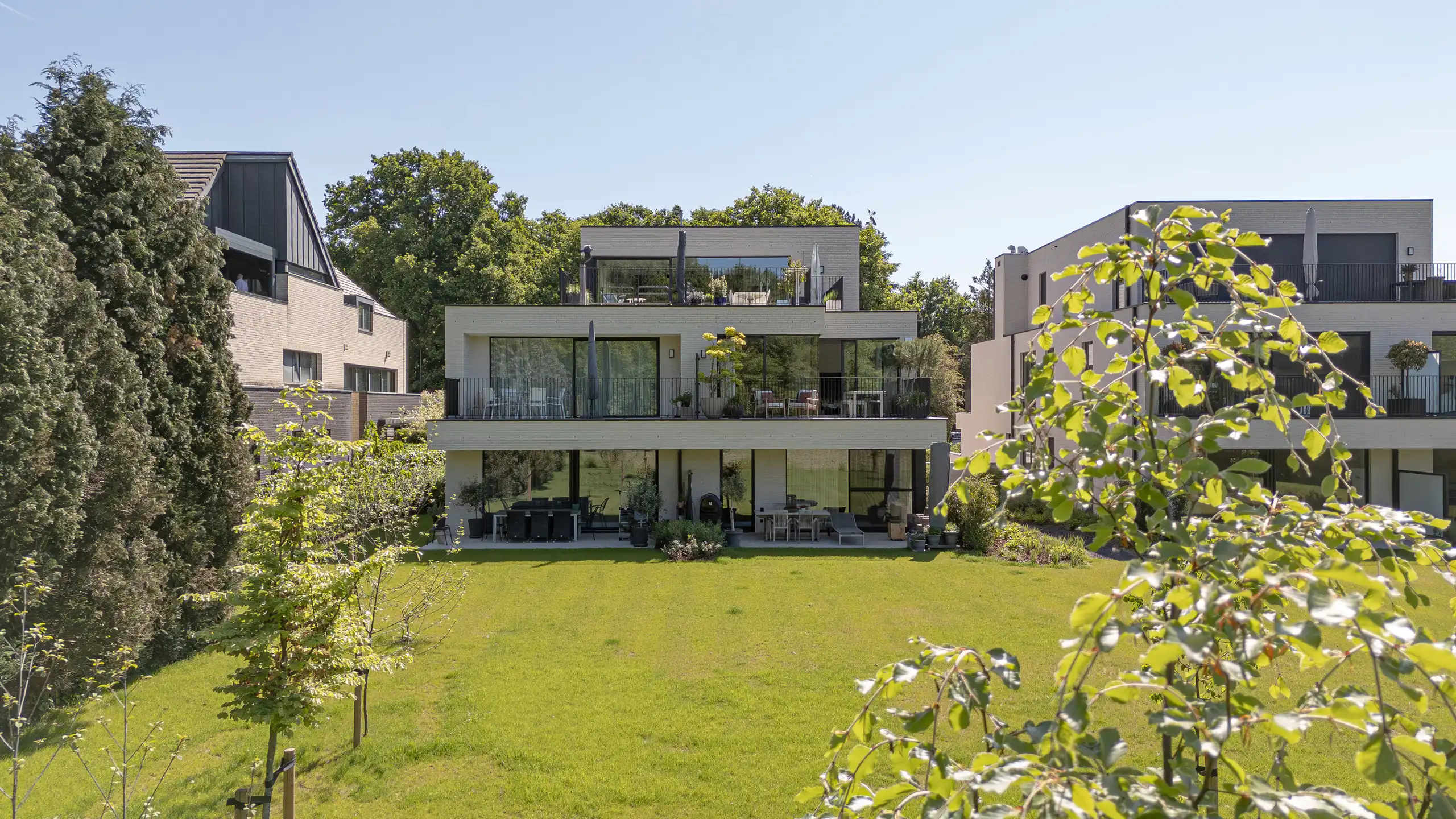 Zonnig luxueus afgewerkt appartement met weids uitzicht! foto 20