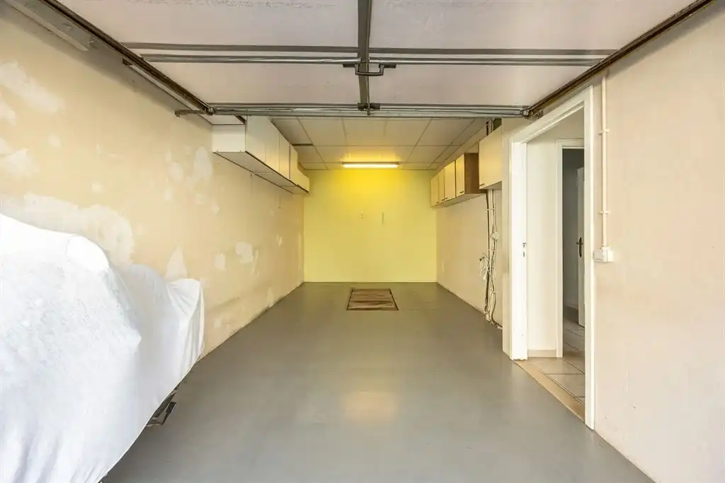 Instapklaar huis met ruime tuin  foto 26