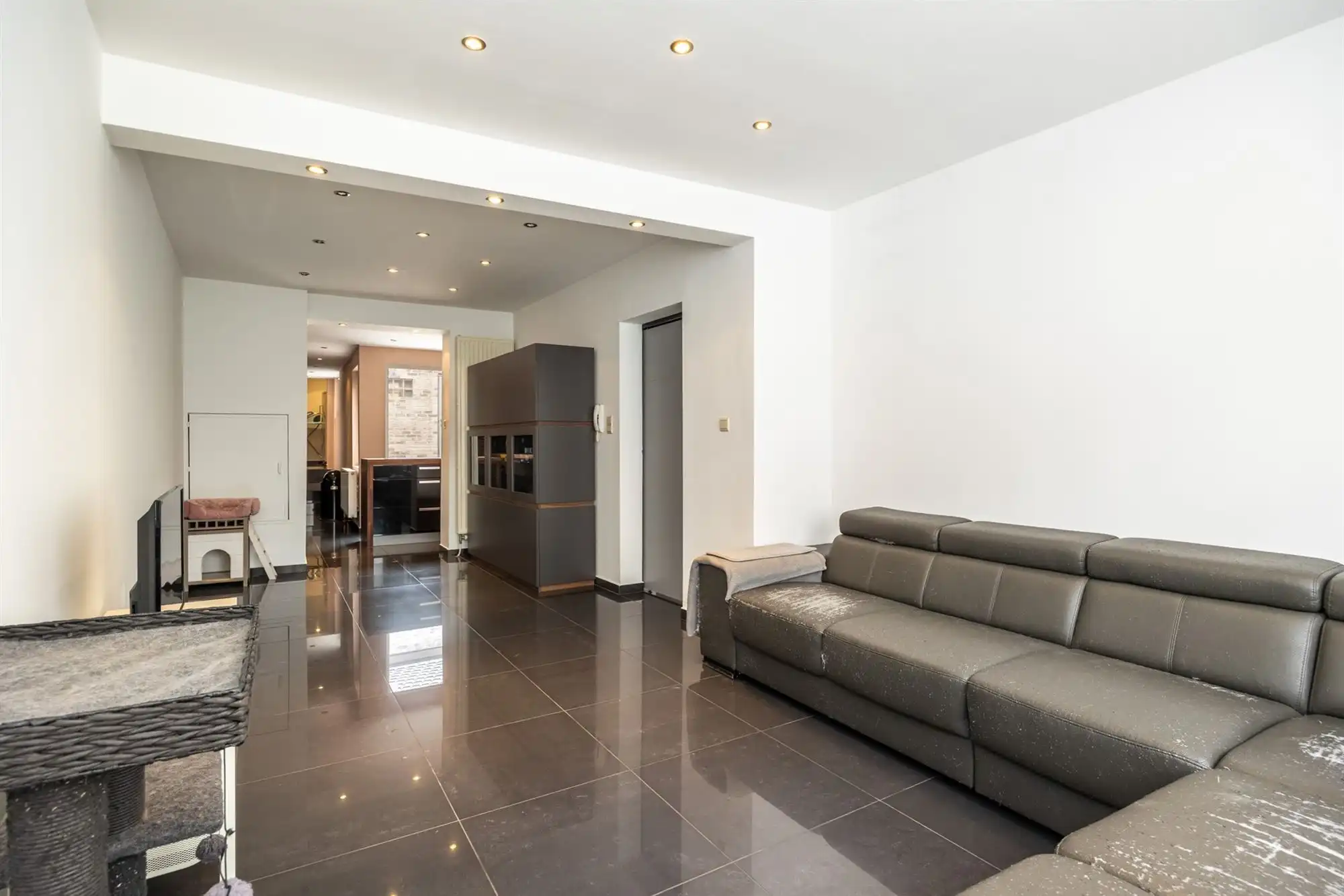 Hoofdfoto van de publicatie: Volledig instapklaar huis met twee slaapkamers