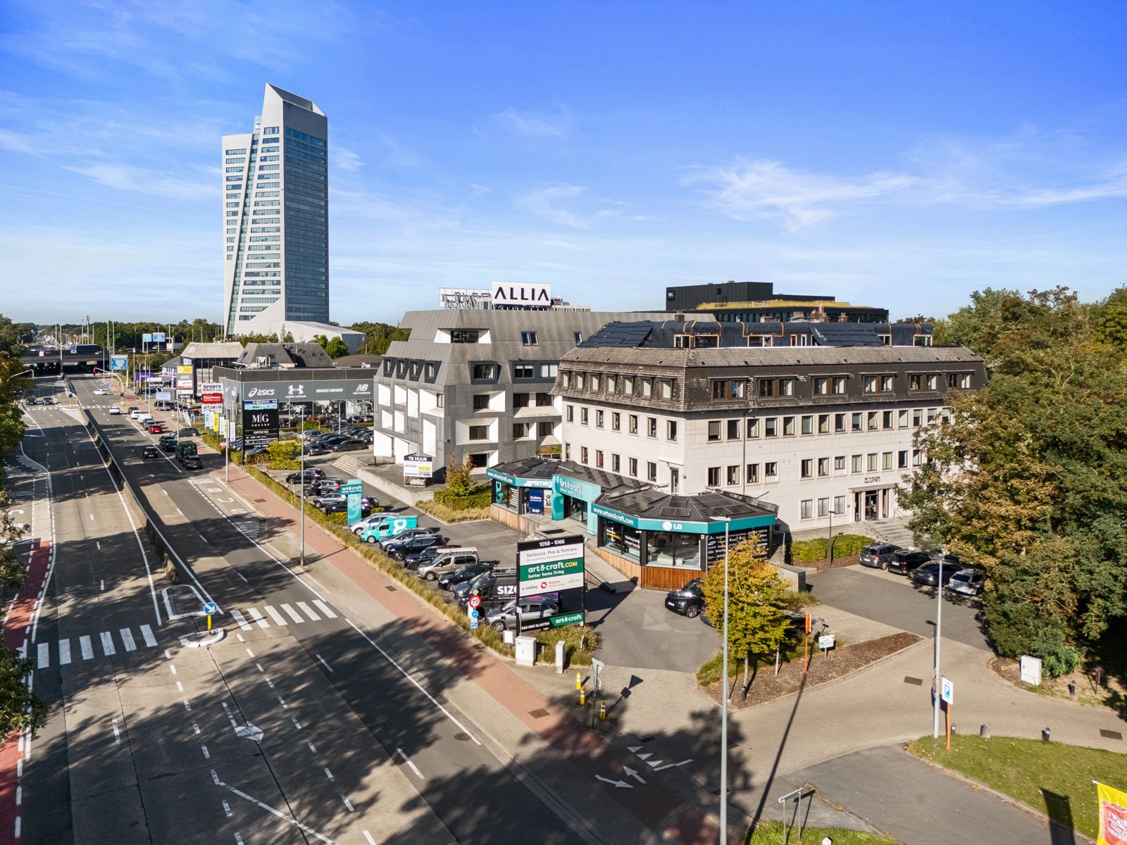 418 m² nstapklare kantooretage te koop – Sint-Denijs-Westrem foto {{pictureIndex}}