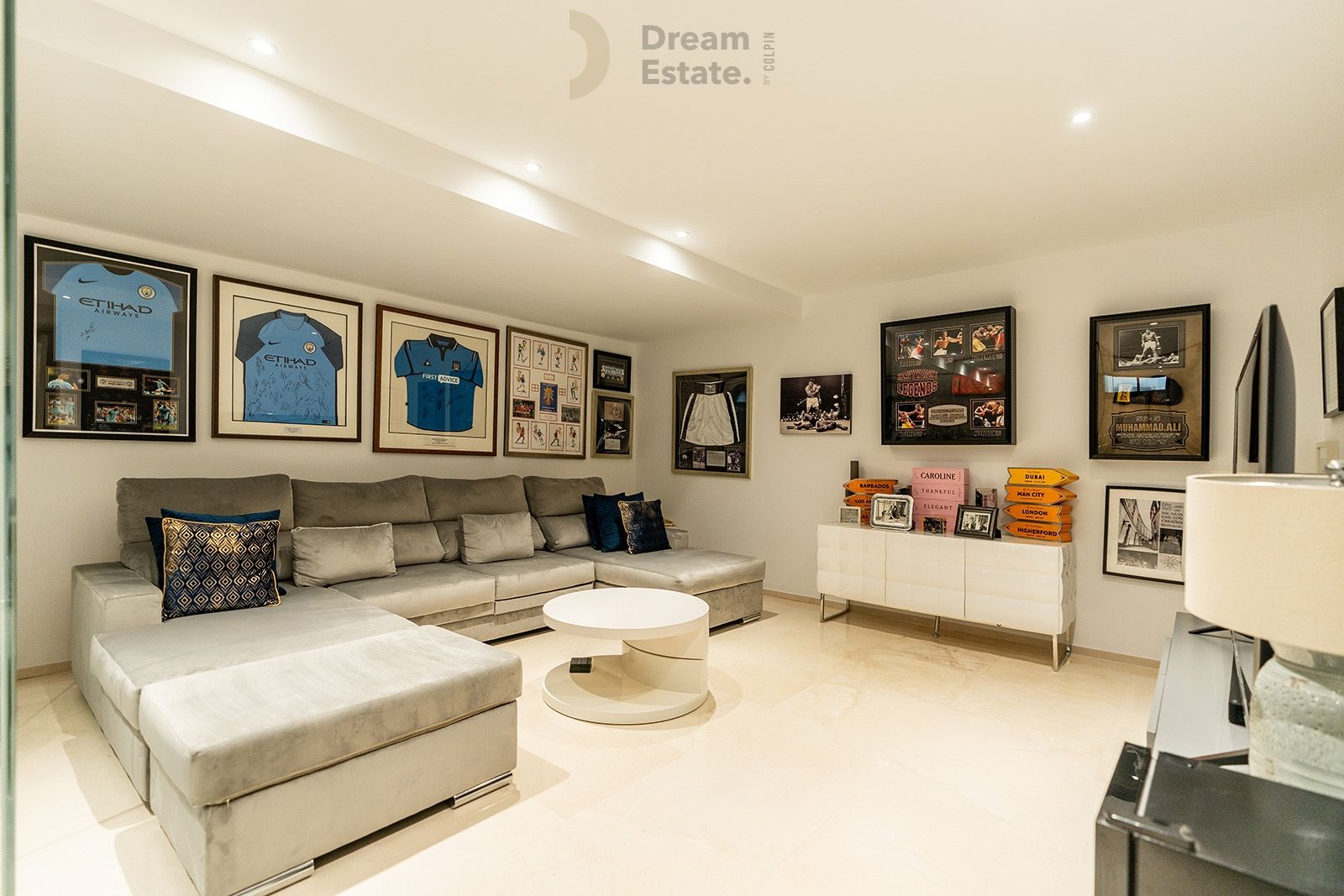 Moderne villa in de wijk El Paraiso, Estepona. foto 38