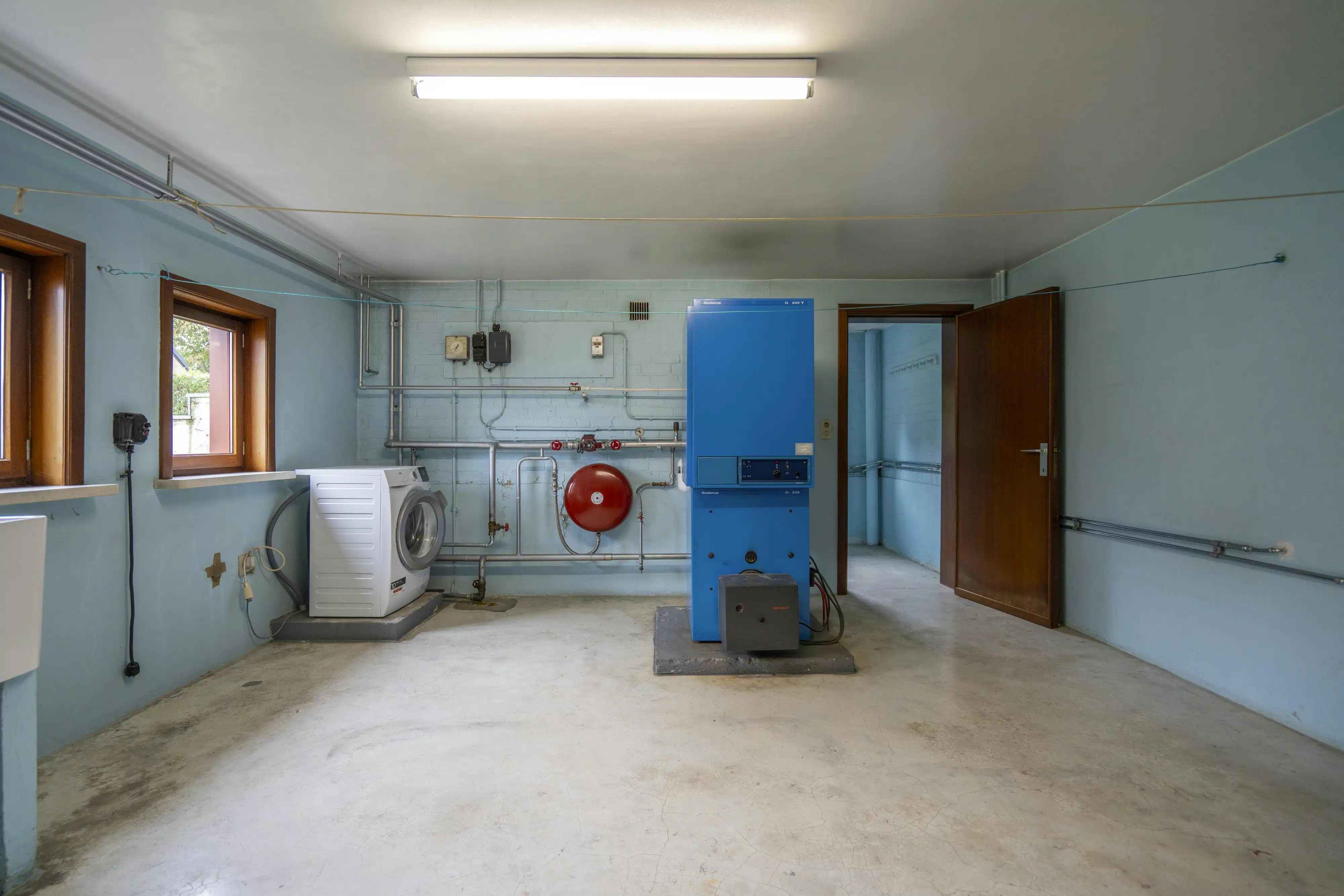 Ruim te renoveren huis te koop in Harelbeke  foto 19