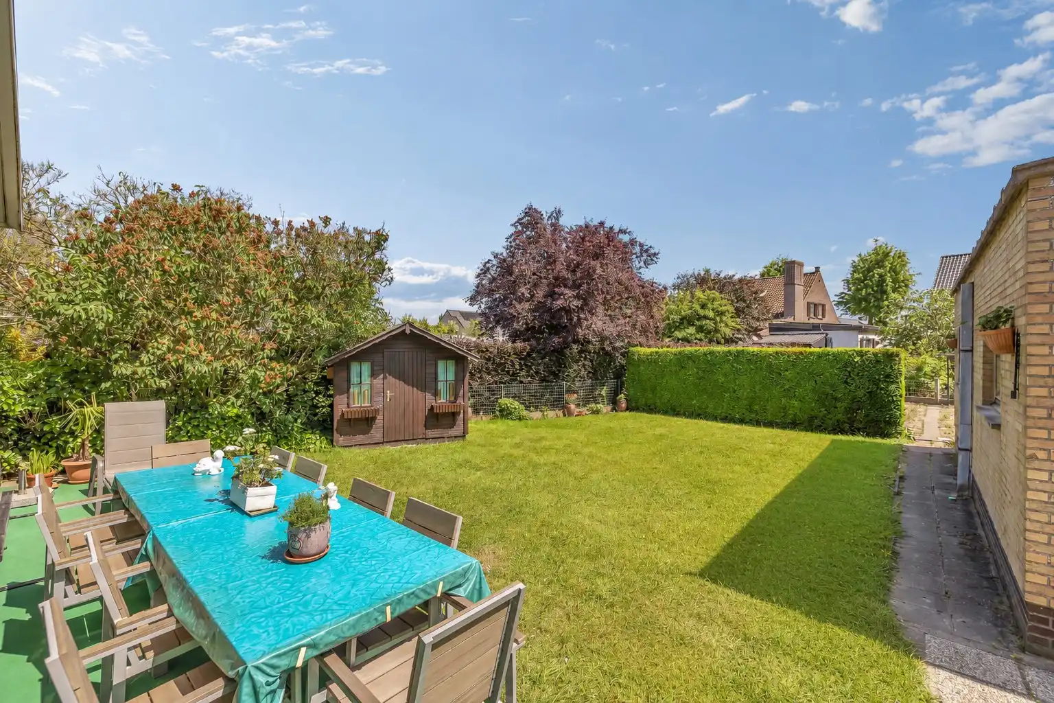 Te renoveren bungalow met zonnige tuin op toplocatie foto 16