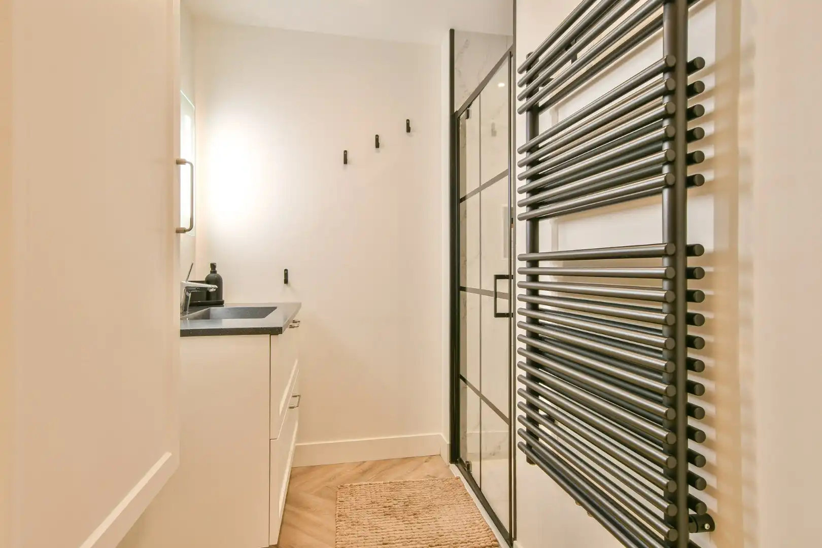 Volledig vernieuwd appartement te koop - achterkant zeedijk Wenduine! foto 14