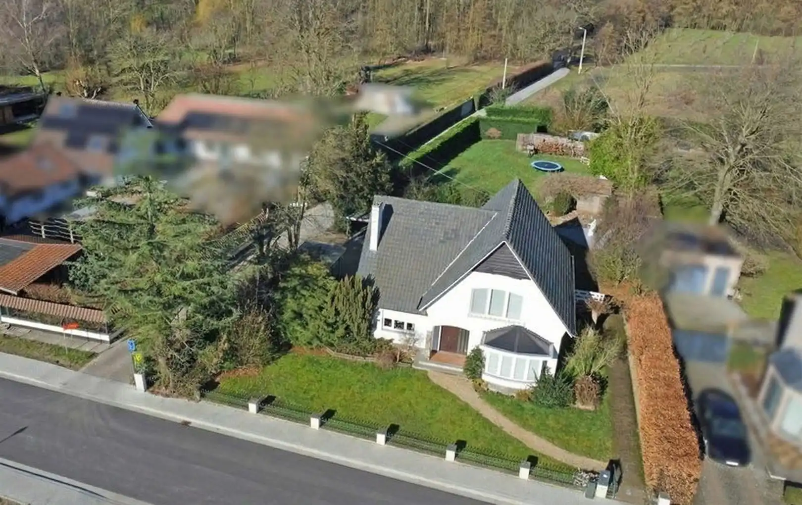 Hoofdfoto van de publicatie: Op te frissen charmante woning op toplocatie