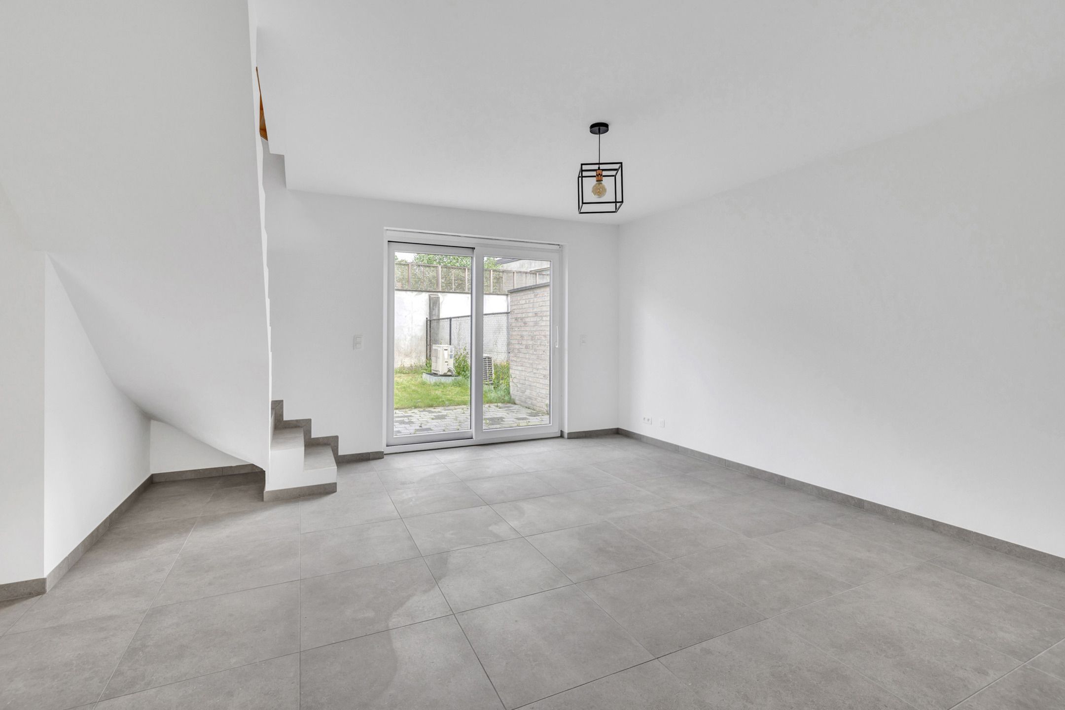 Nieuwbouwwoning met 4 slaapkamers en uitstekende verbinding foto 4