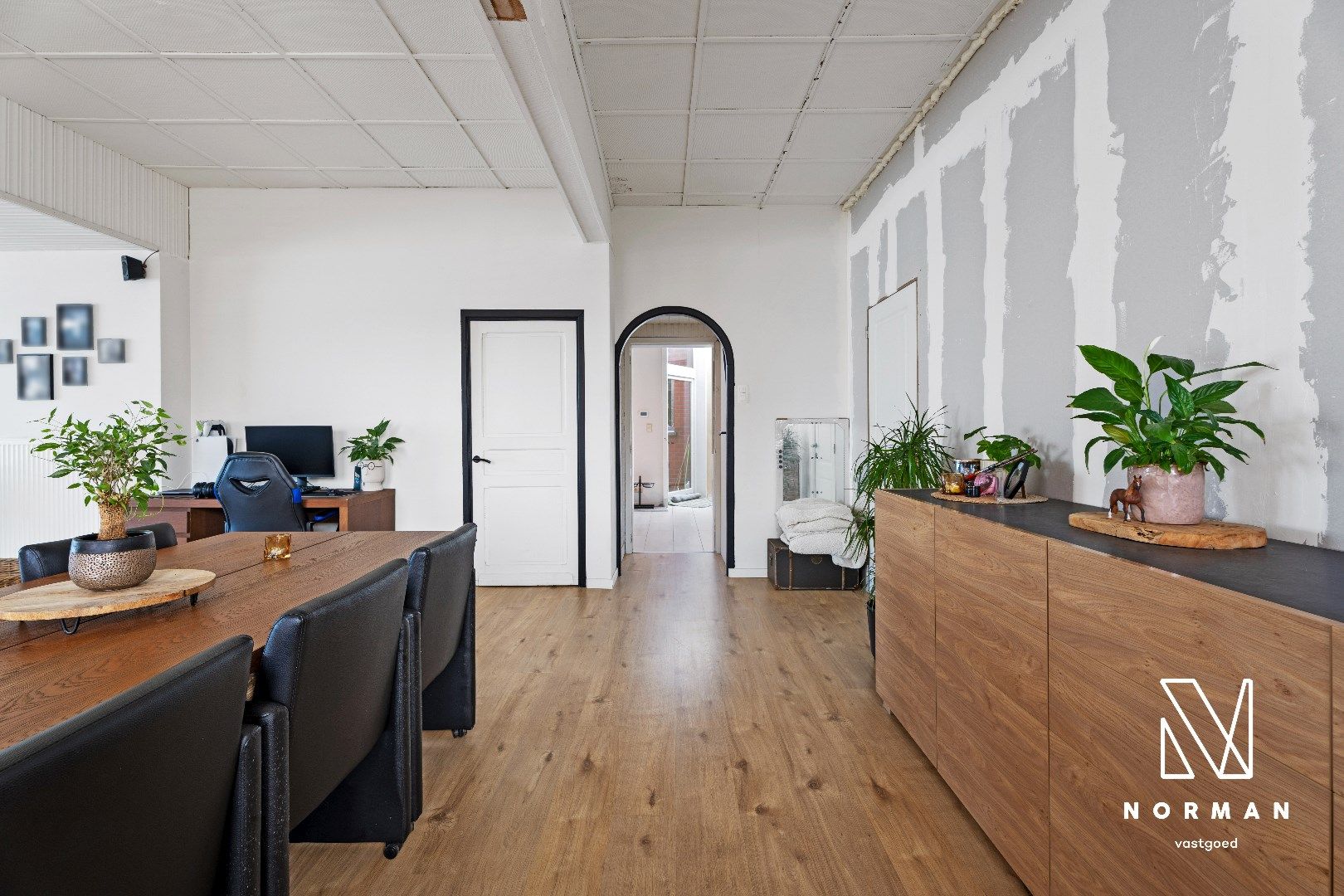 Instapklare woning met 4 slpk + garage in Heule! foto 4