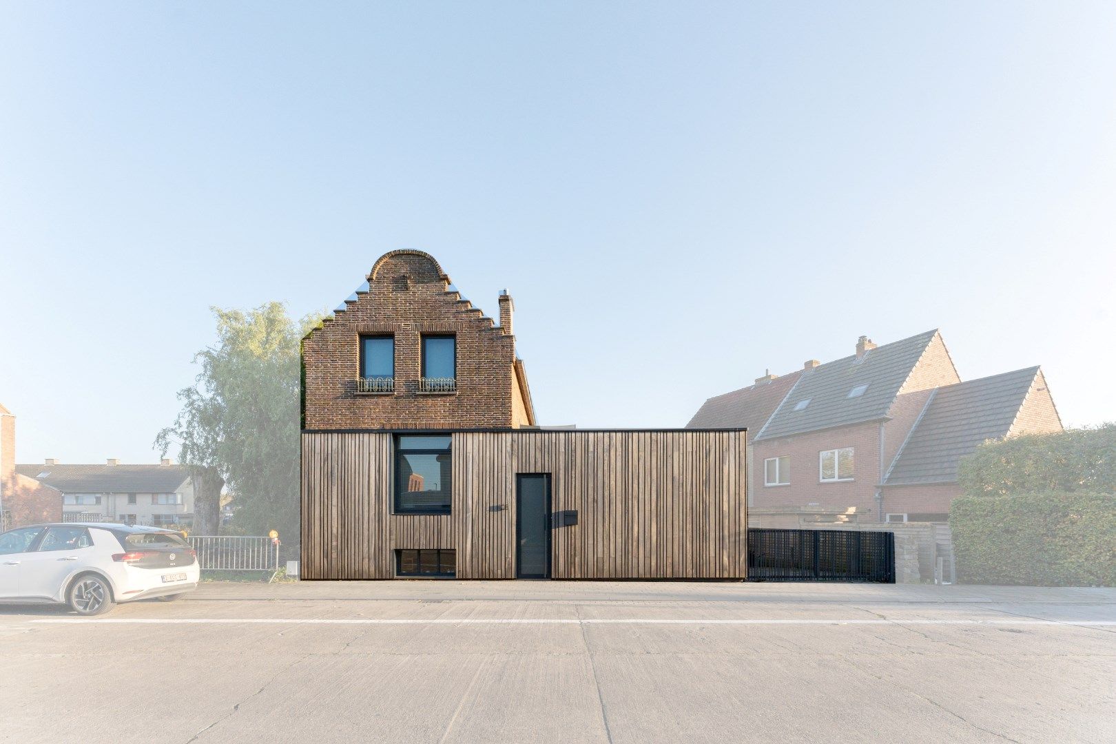 Architecturale woning gelegen op wandelafstand van het centrum foto {{pictureIndex}}