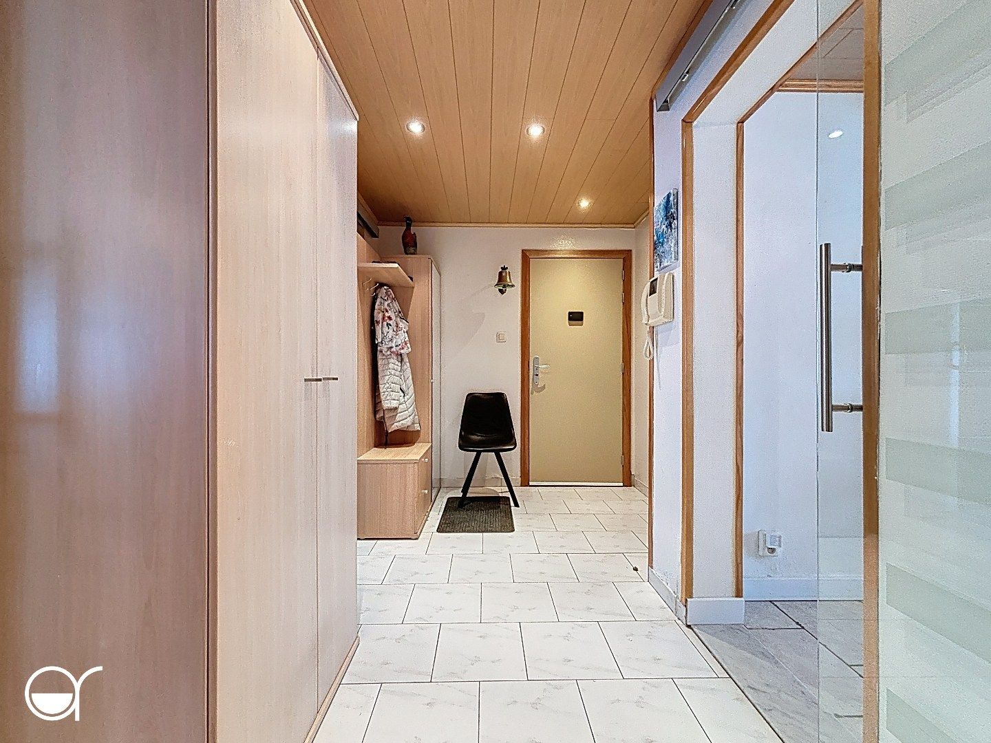 2-slaapkamerappartement aan het water foto 7