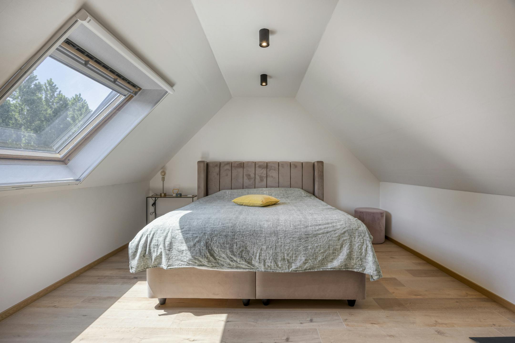 Recent halfopen huis met 4 kamers te koop in Deerlijk foto 11