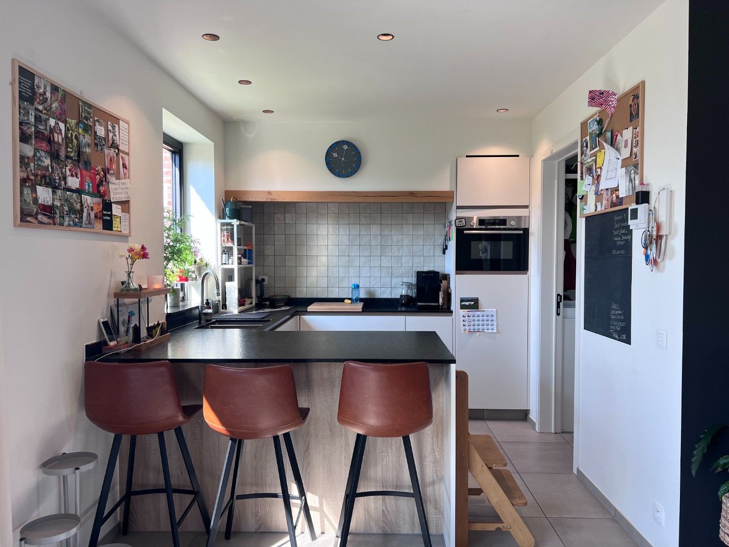 Halfopen bebouwing met drie slaapkamers te huur in Ursel foto 8
