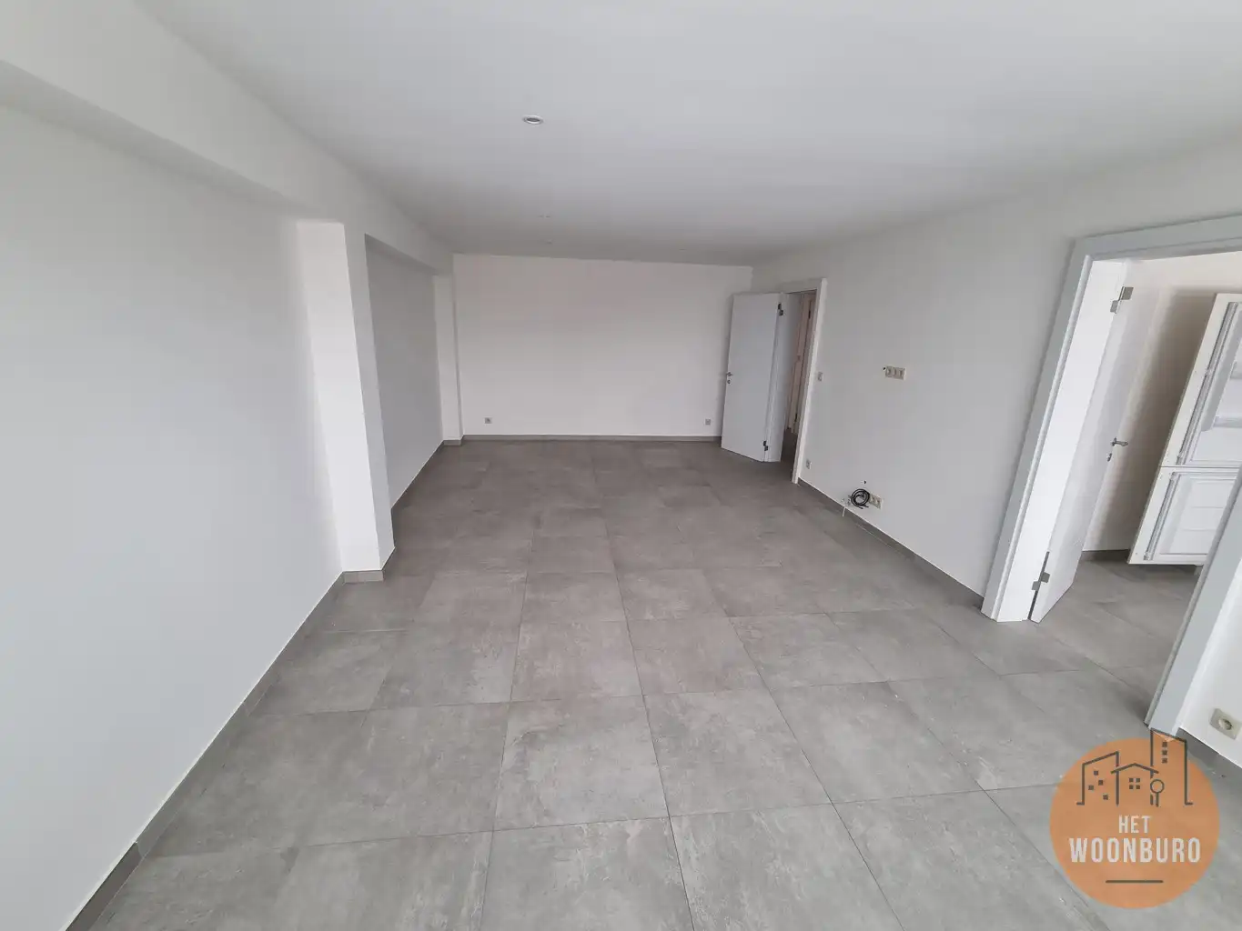 Appartement 1ste verdiep met 2 slpks en balkon foto 4