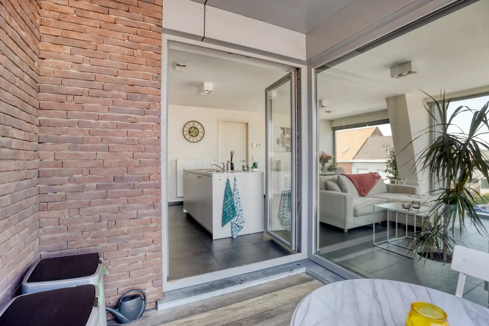 Mooi appartement met 2 slaapkamers in centrum Wevelgem! foto 14