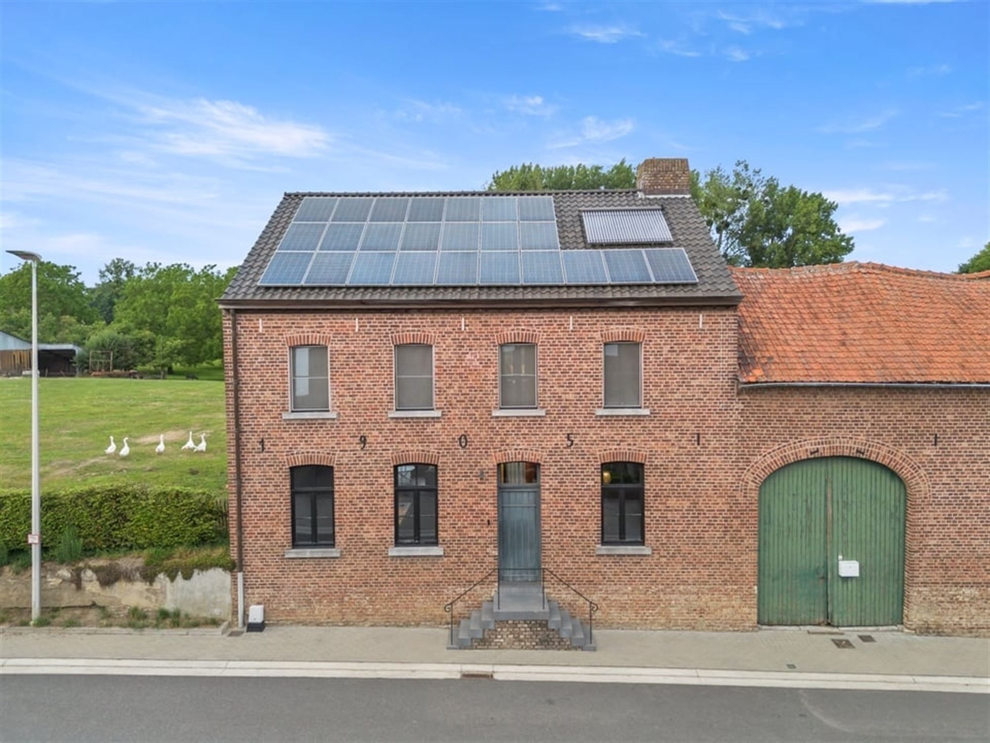 AUTHENTIEKE WONING MET RUIME SCHUUR EN VEEL POTENTIEEL IN TONGEREN  foto 45