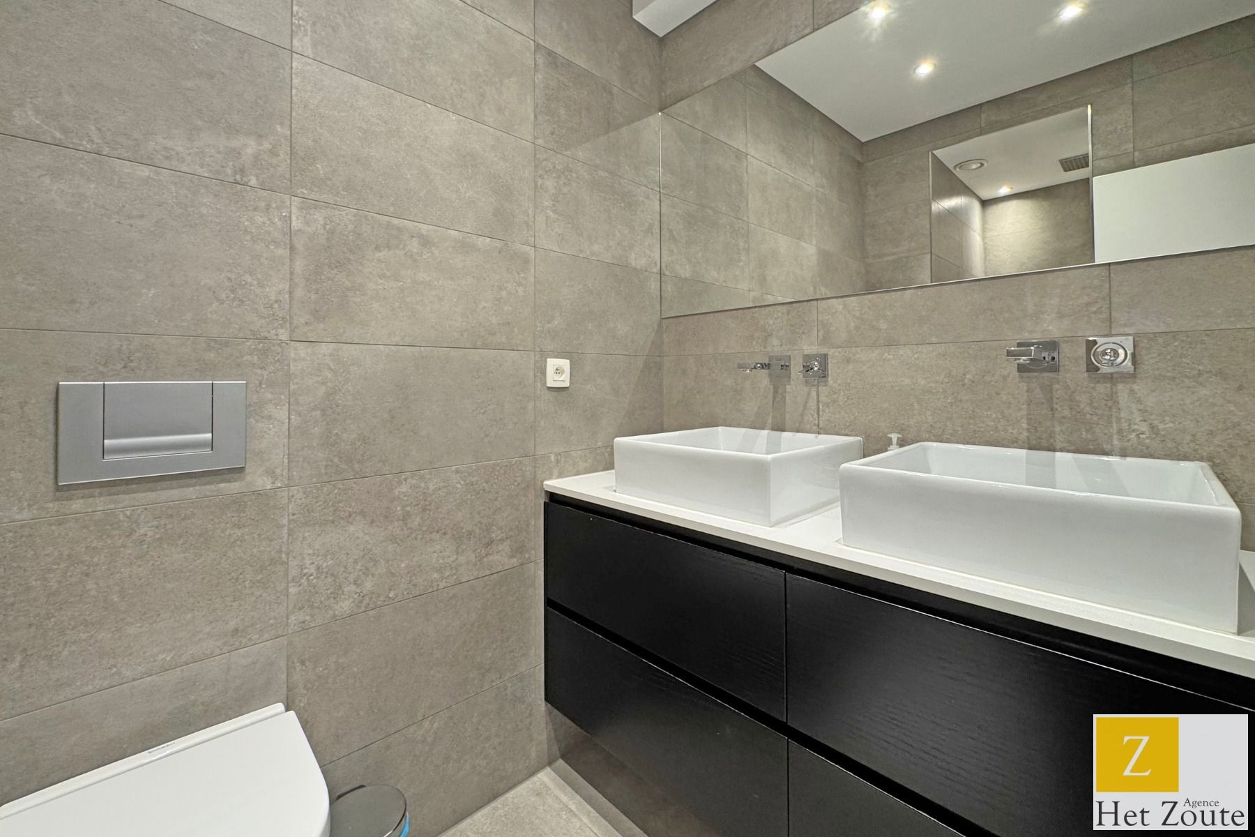 Gemeubeld gelijkvloers appartement - Zeedijk vlakbij foto 13