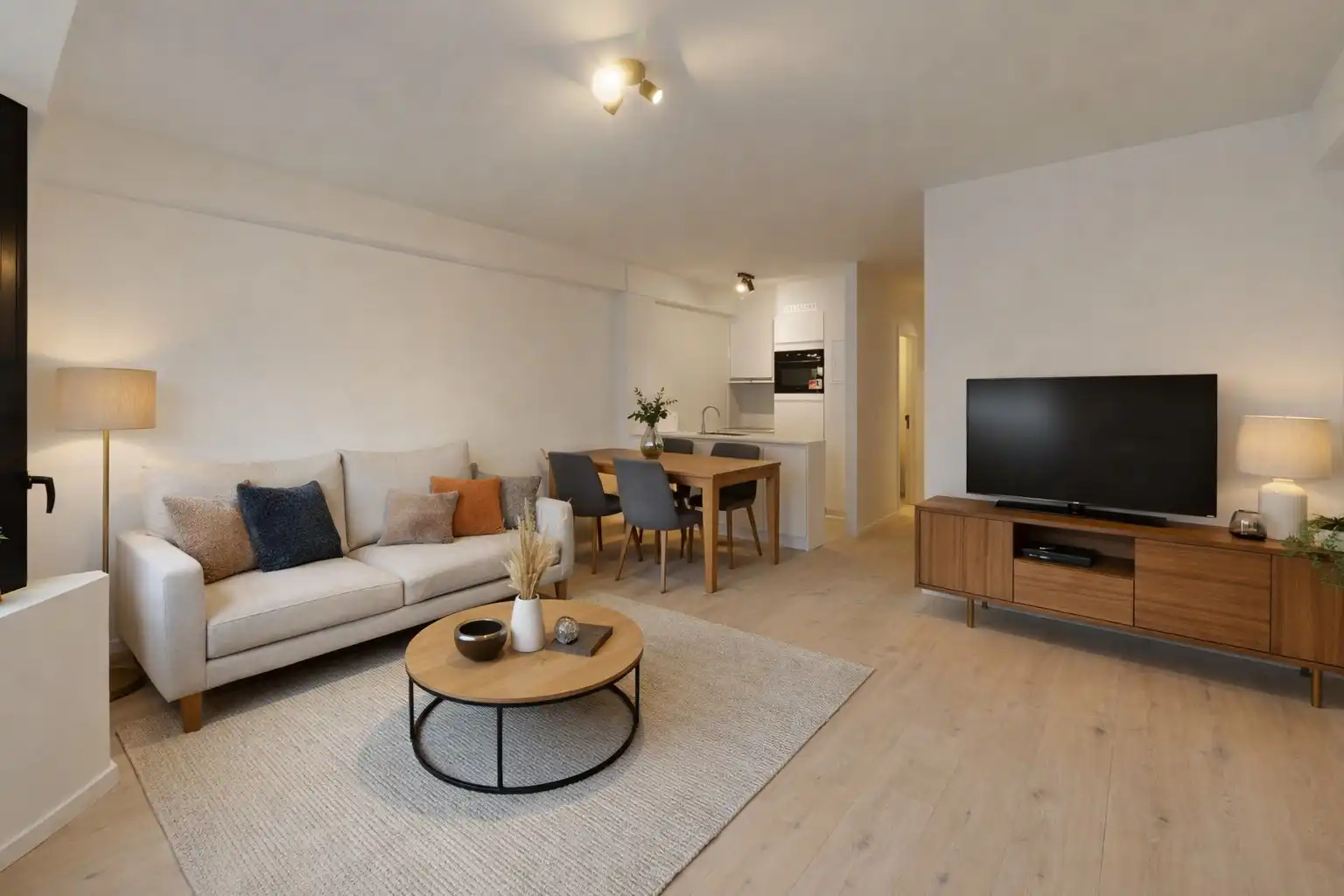 Appartement te koop foto {{pictureIndex}}