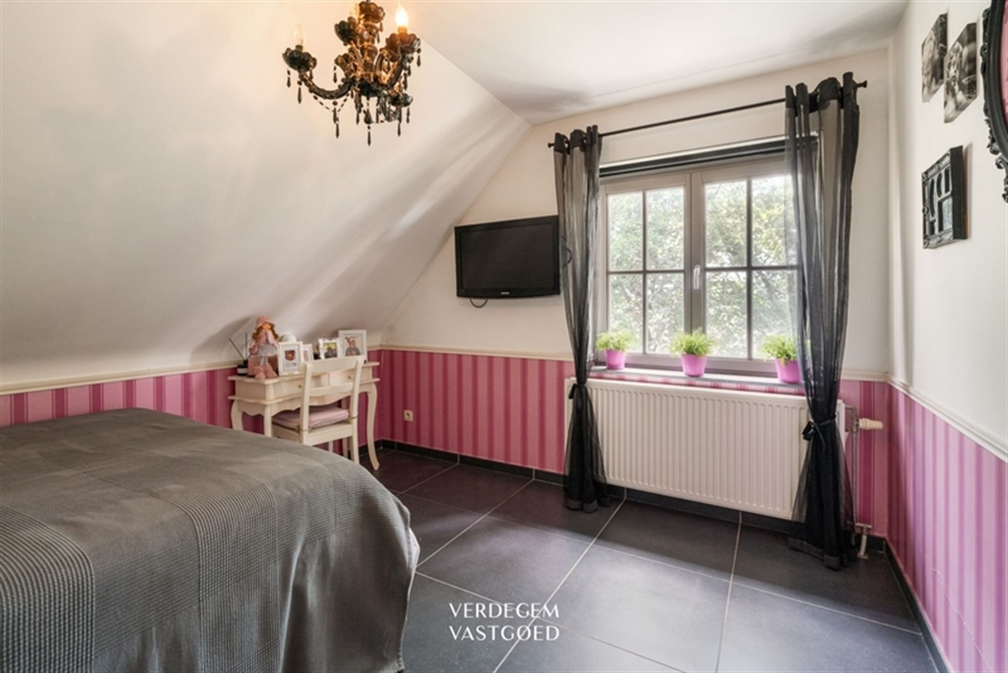 Prachtig duplexappartement met groot terras, 2 slaapkamers en carport foto 12