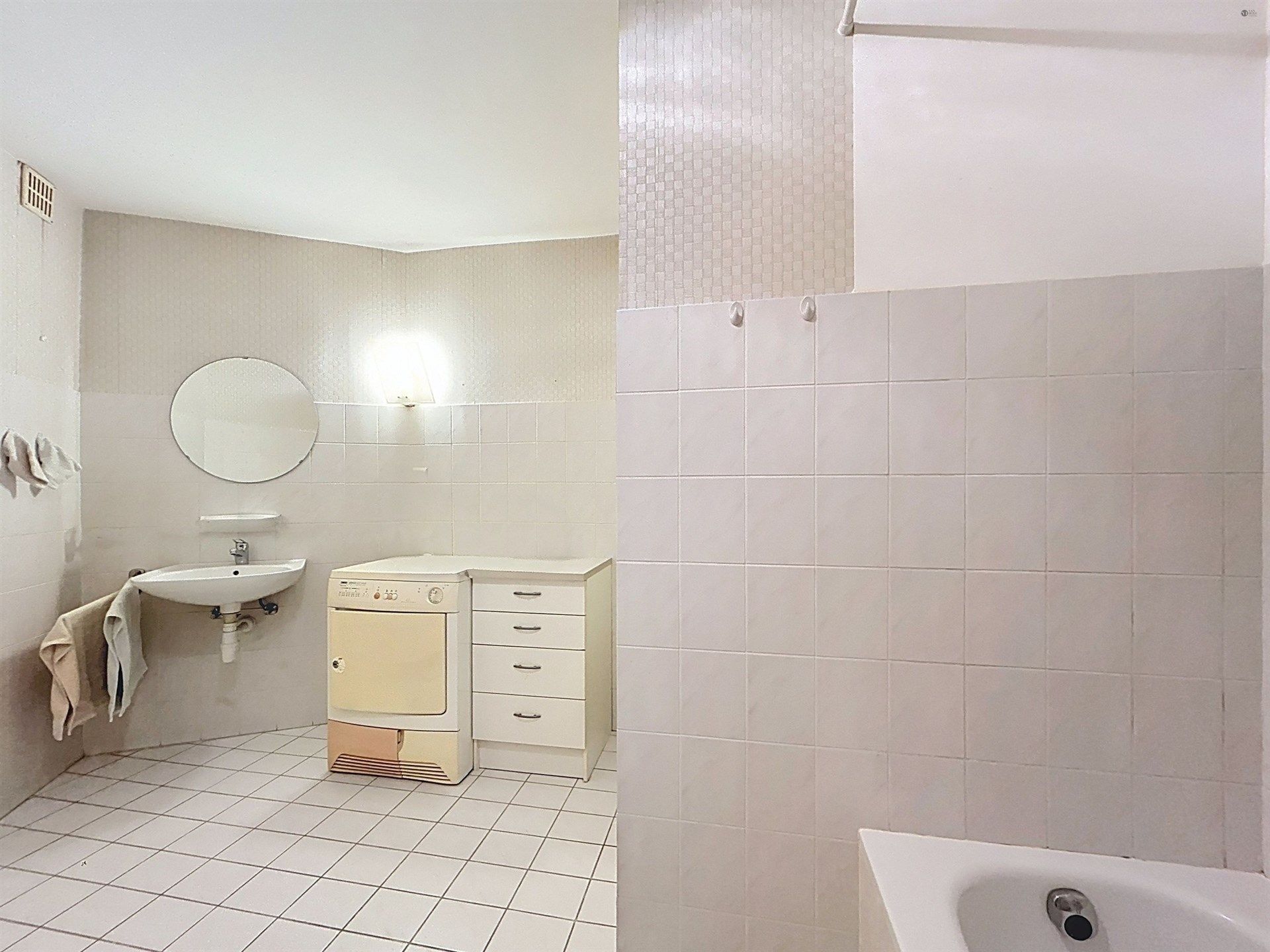 1 slk appartement met terras in hartje Sint-Gillis-Waas foto 9