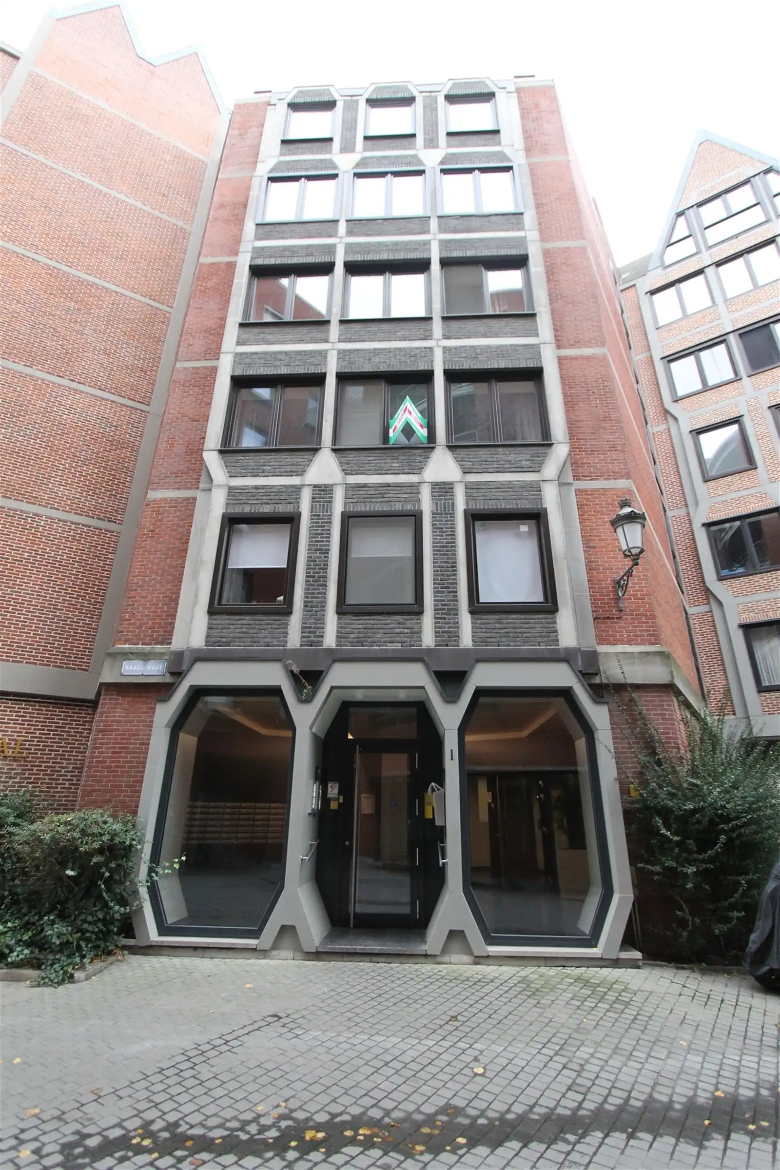 Te huur: studio met aparte badkamer in hartje Antwerpen foto 7