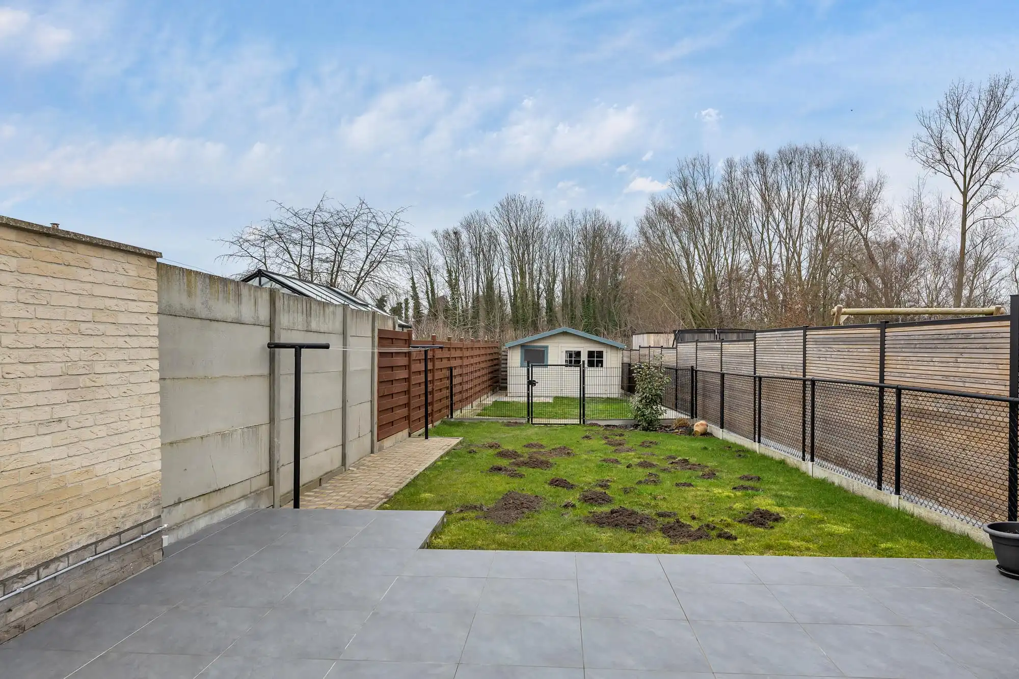 Instapklare woning met garage en tuin foto 21