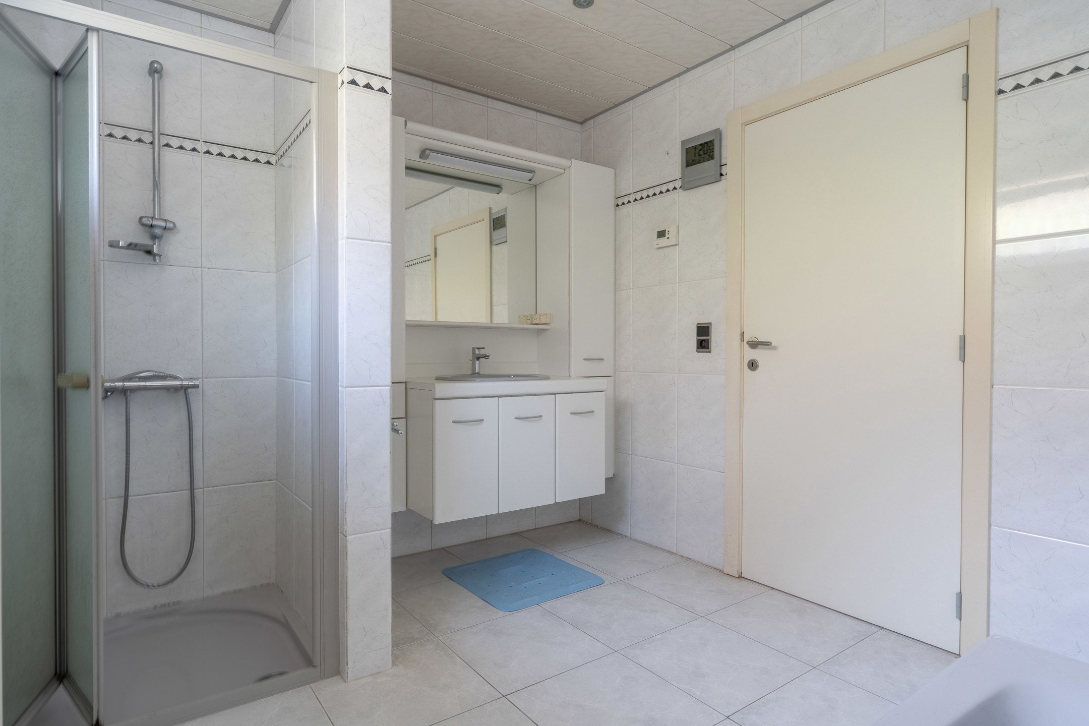 Ruime woning met 4 slpks op mooi zuidperceel van 1.041 m²  foto 22