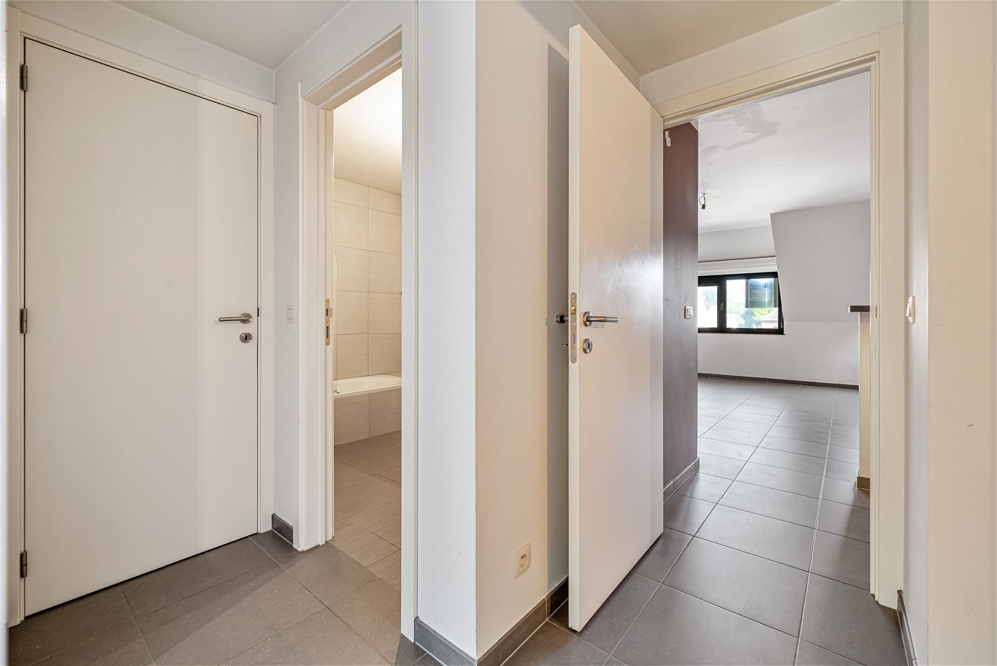 Prachtig appartement met 2 slaapkamers en veelzijdige duplex-verdieping te Bambrugge foto 6