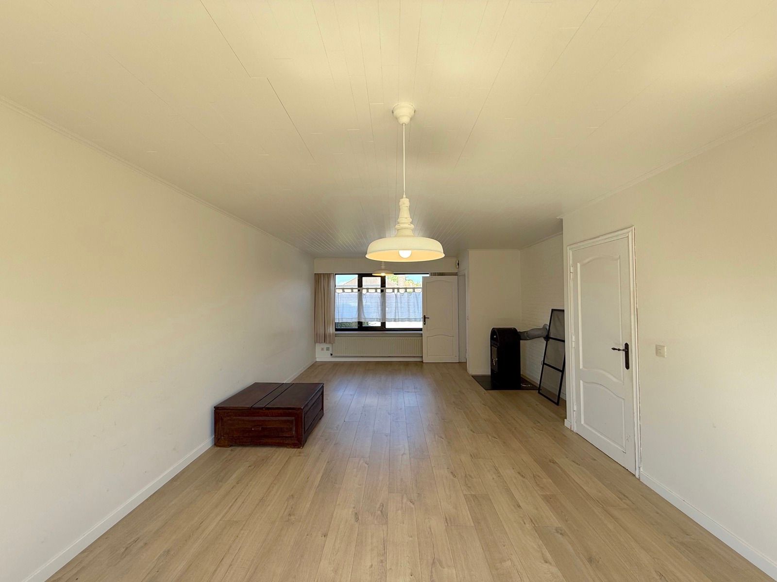 Woning met 3 slaapkamers, tuin en garage foto 4