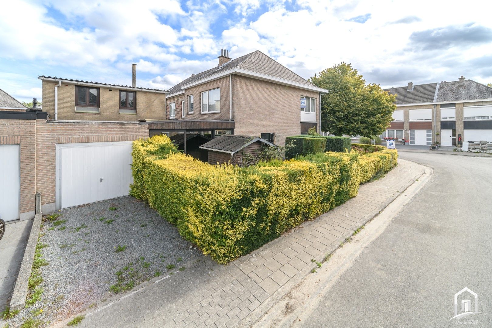 Hoofdfoto van de publicatie: Gunstig gelegen gezinswoning met tuin en garage.