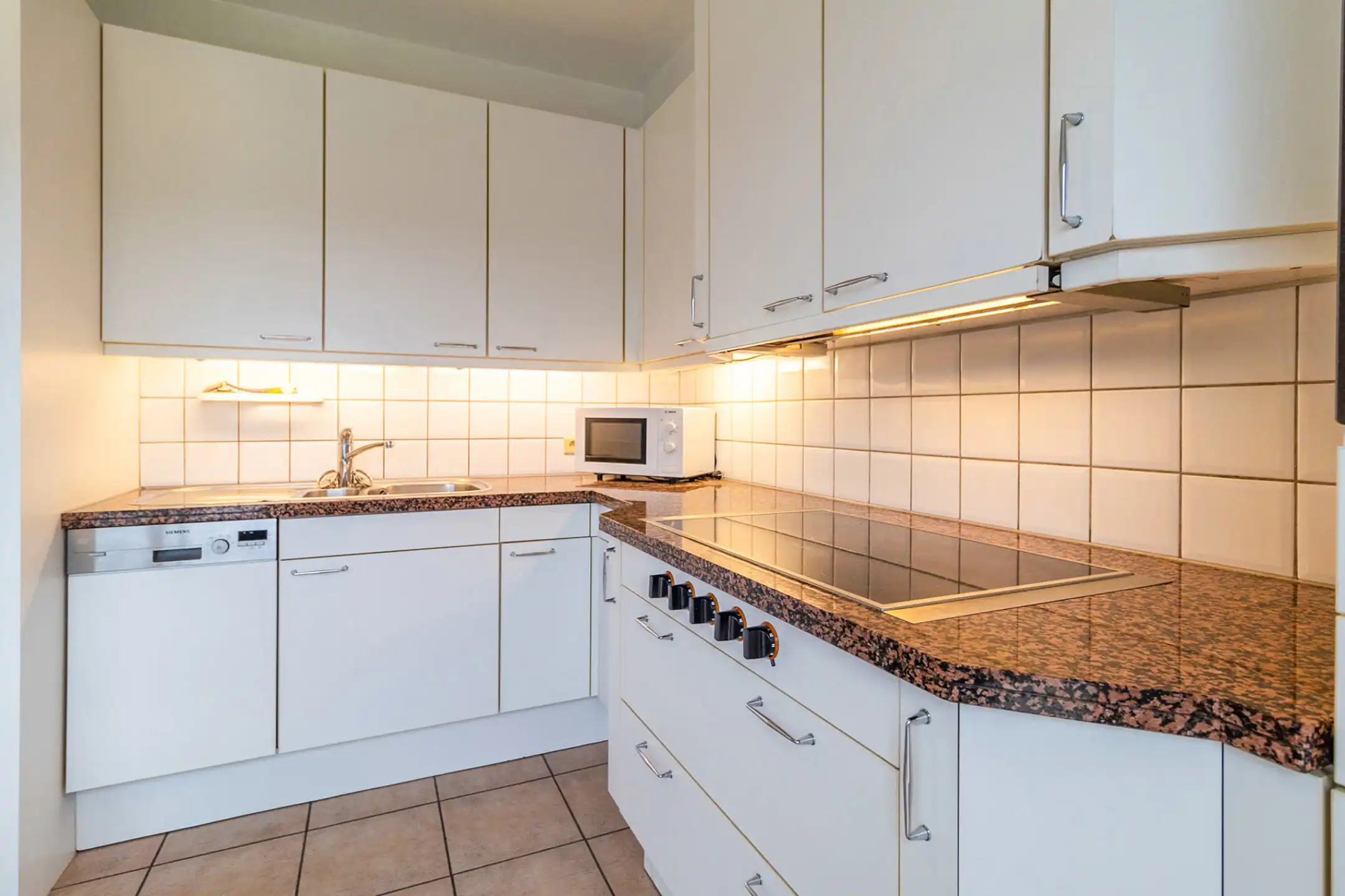 Prachtig appartement met 3 slaapkamers foto 9