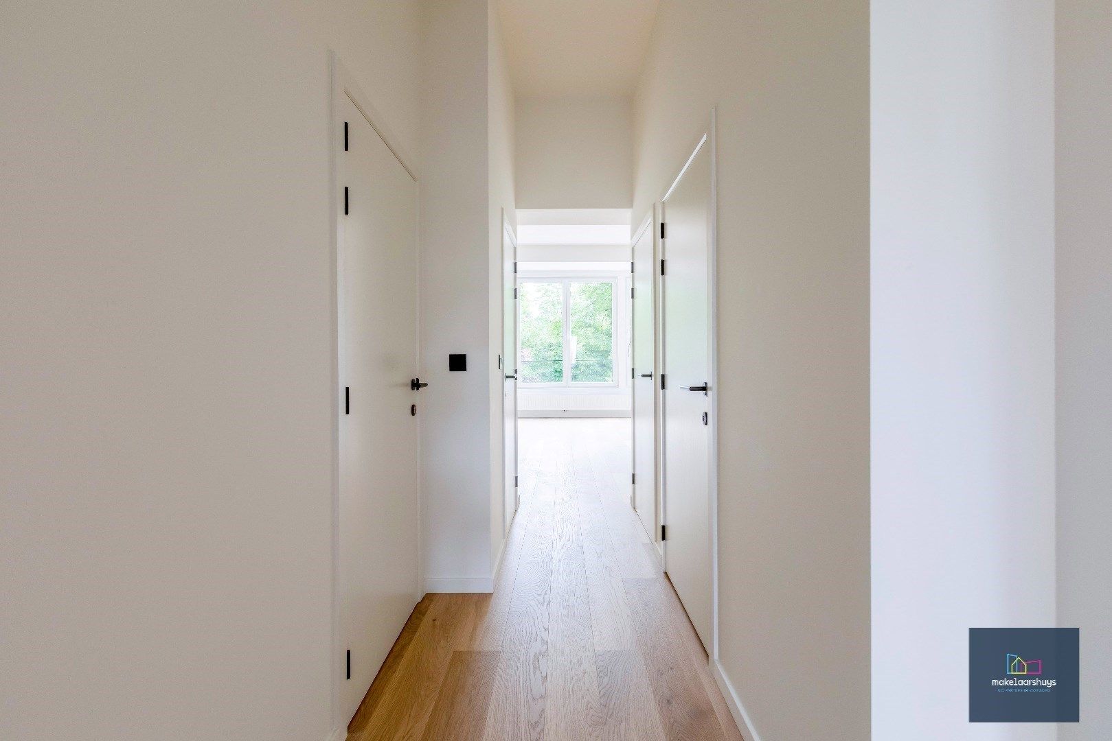 Gunstig gelegen 2 slaapkamerappartement met terras  nabij het Zuidpark foto 10