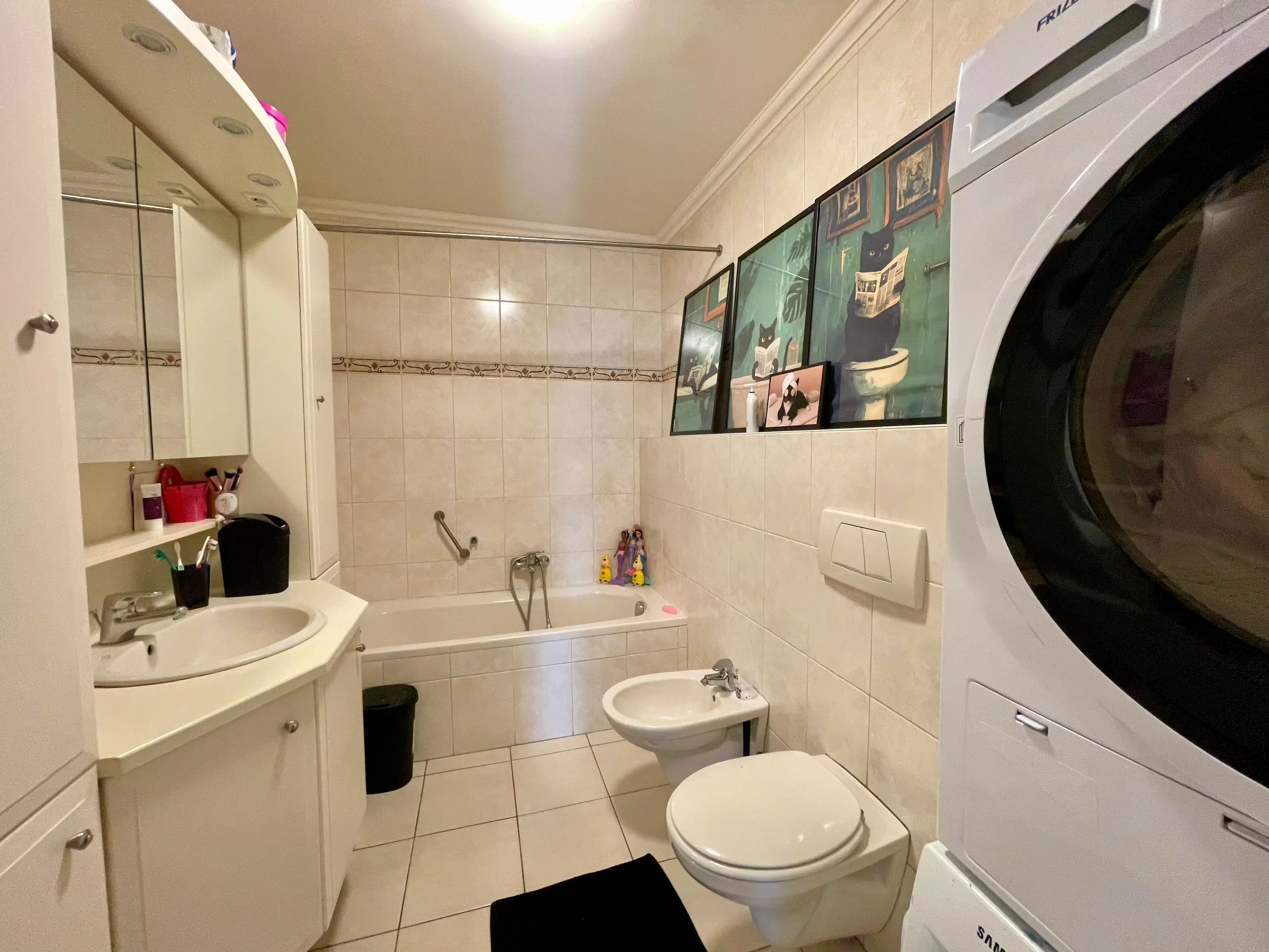 Instapklaar drieslaapkamer-appartement in centrum Evergem foto 14