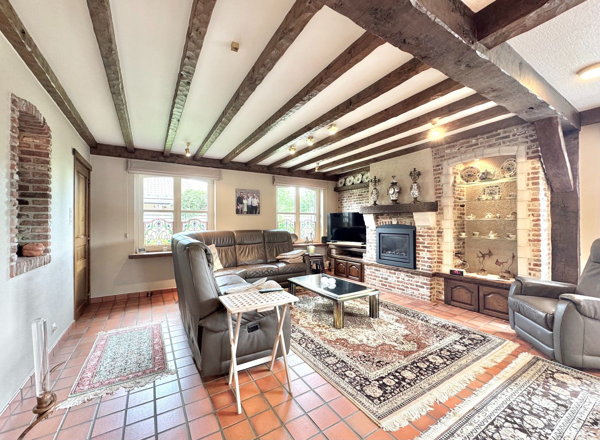 VILLA IN LANDELIJKE STIJL OP 700 M² foto 17