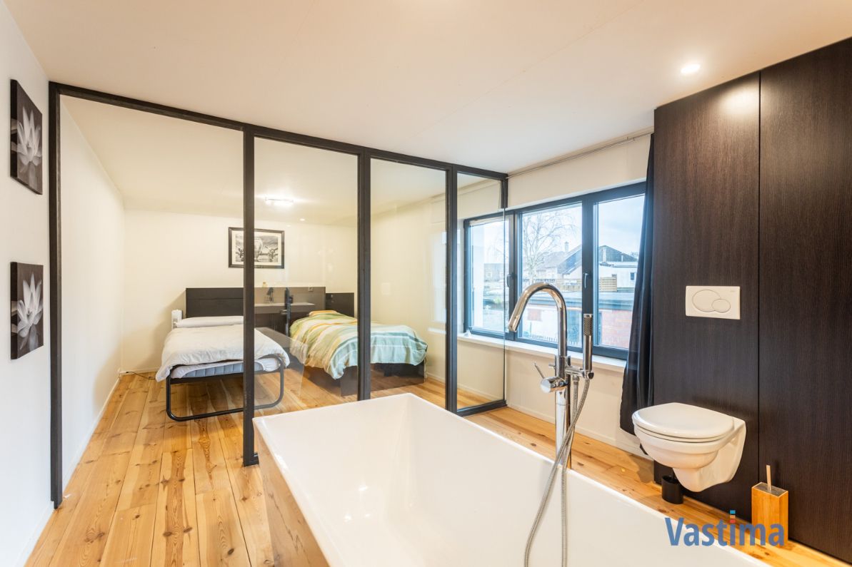 Instapklaar appartement met tuin en garage te Aalst foto 13